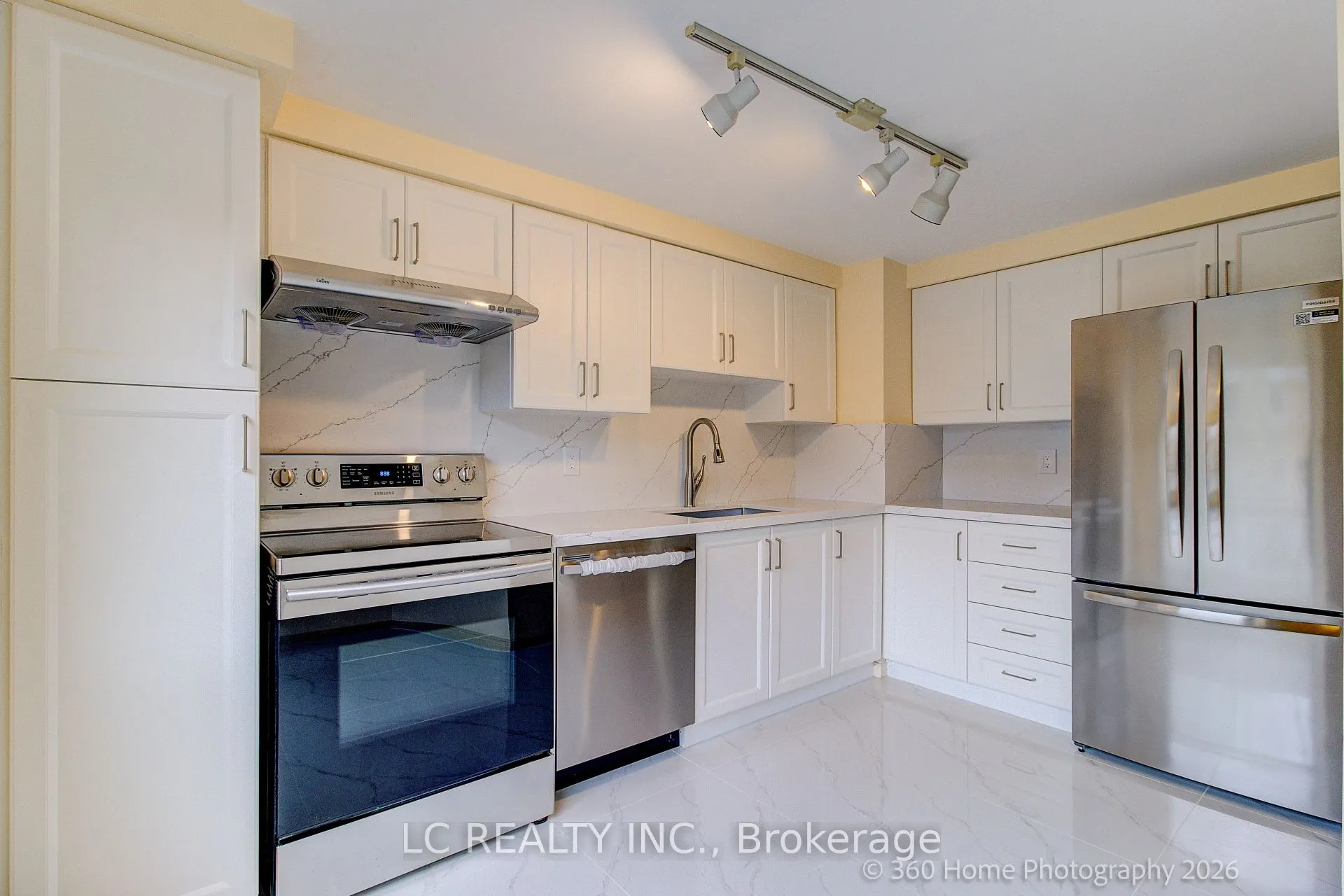 70 Dutch myrtle Way #29