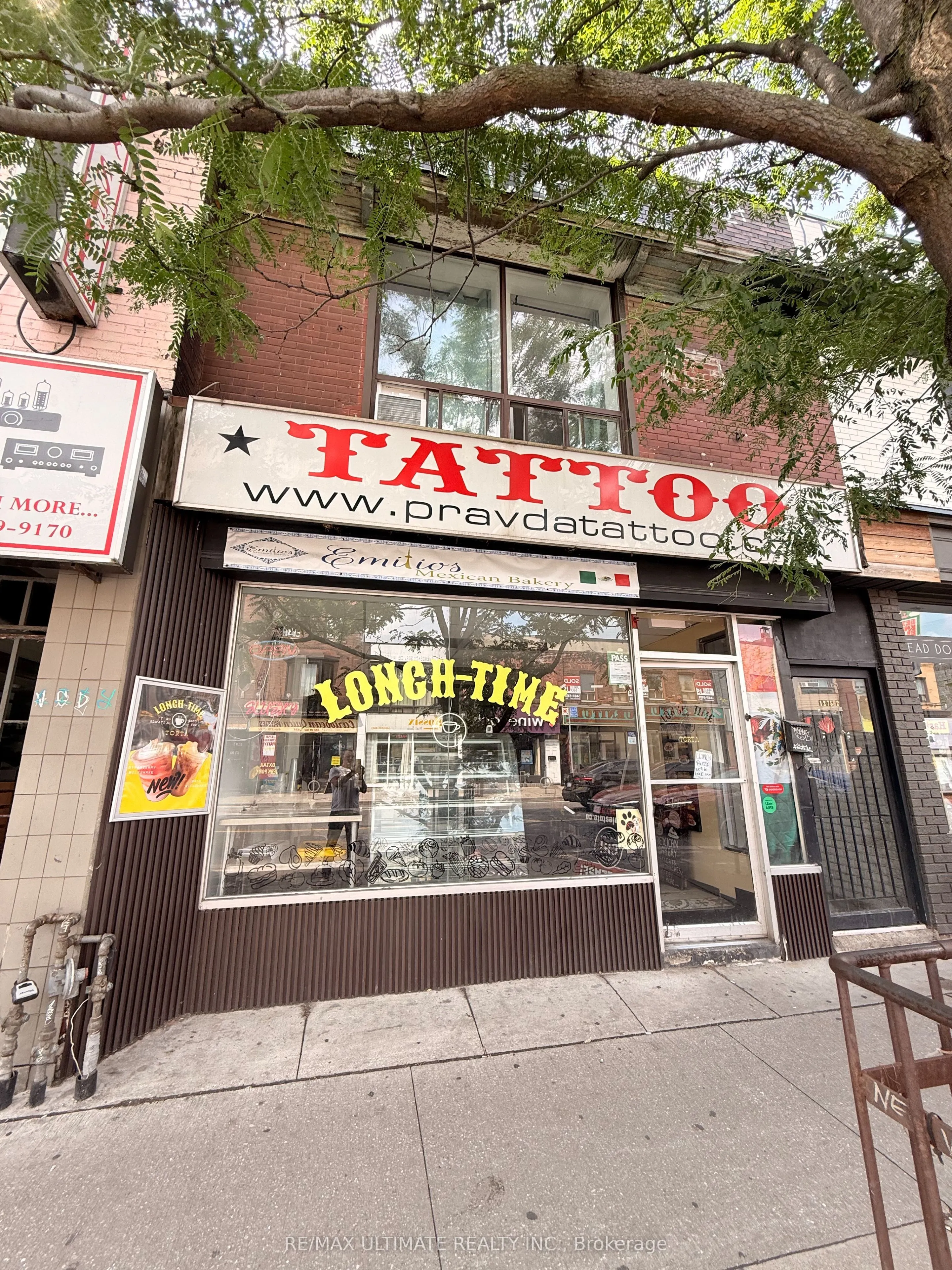 1275 Bloor Street W