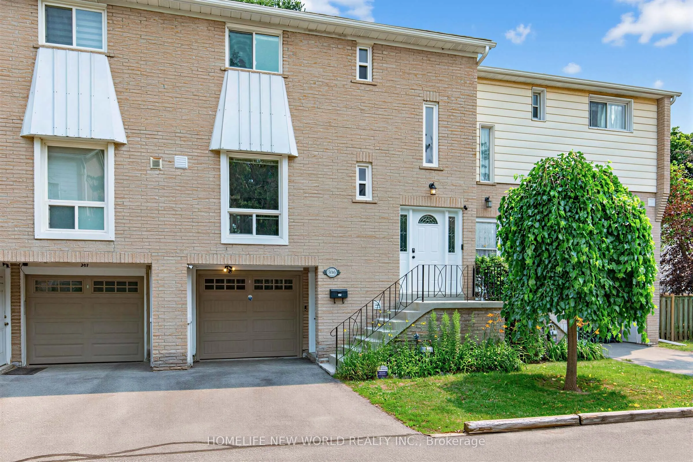 19 Liszt Gate #306