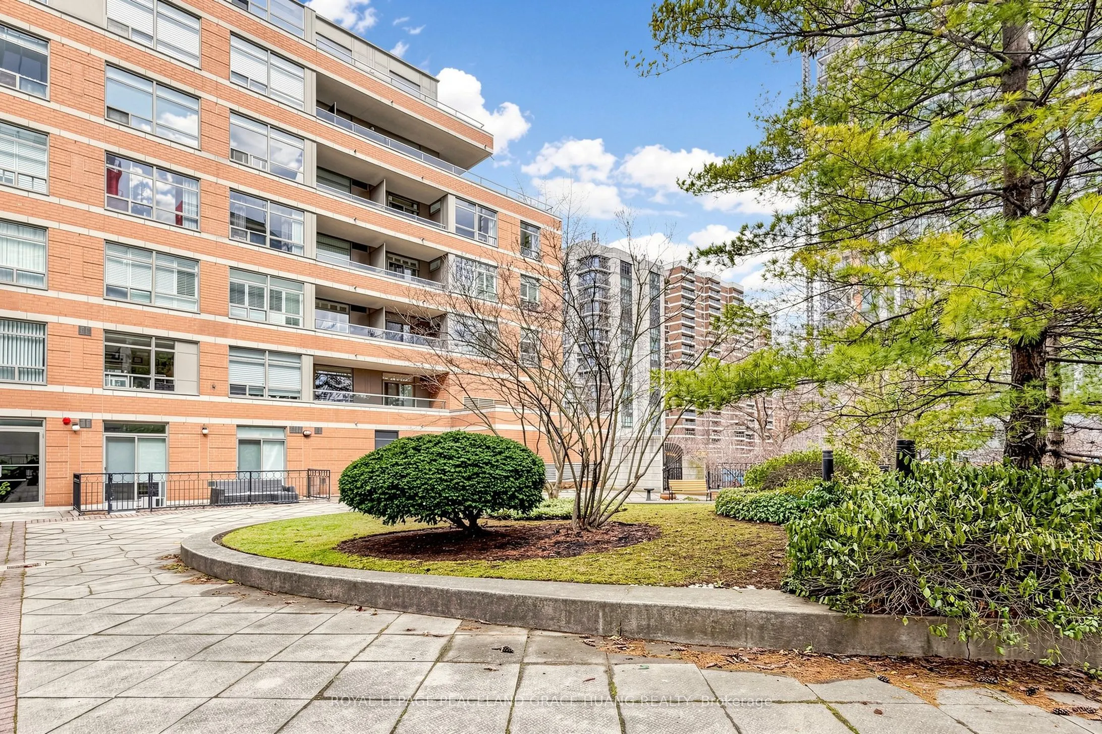 5 Rosehill Avenue #609