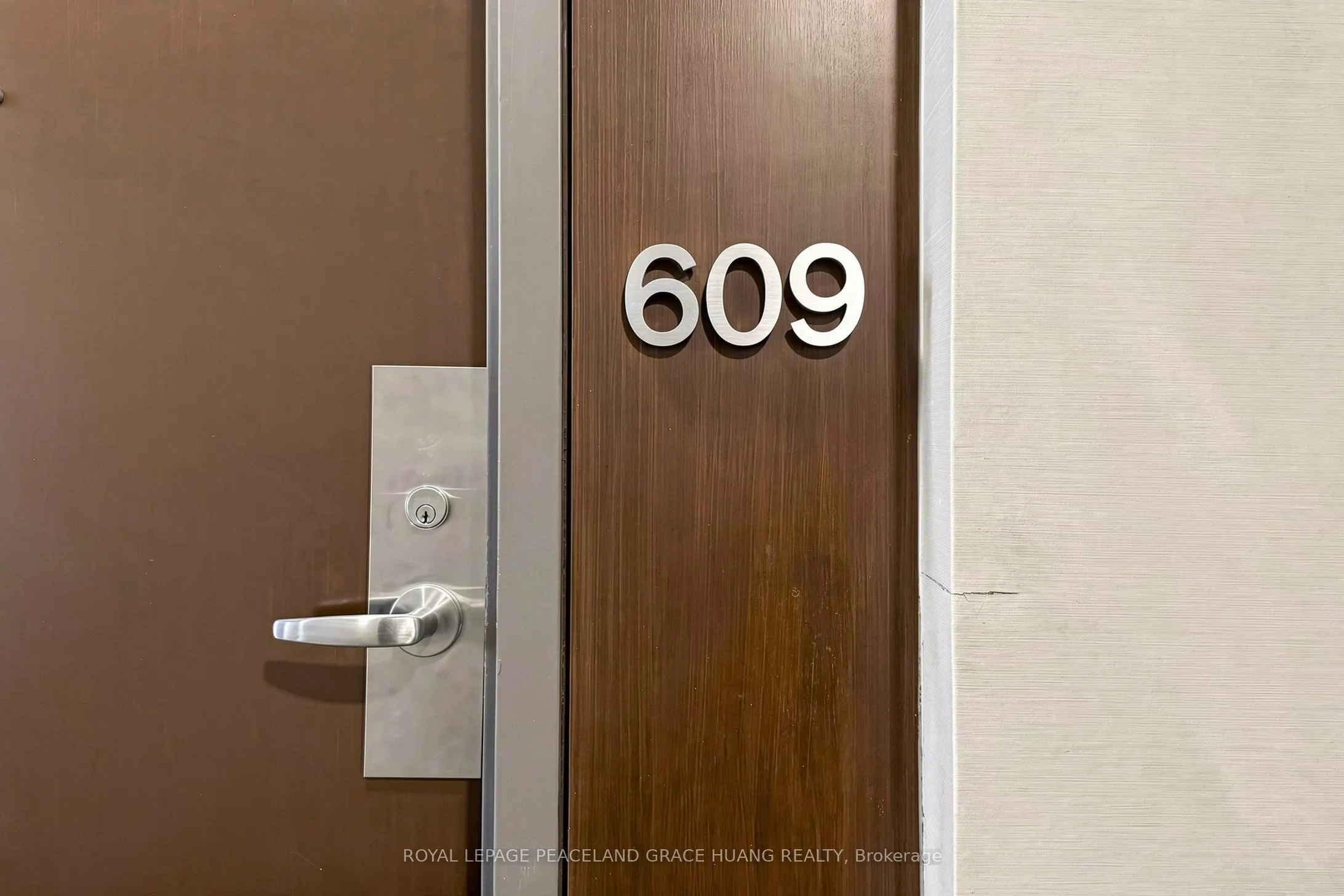 5 Rosehill Avenue #609
