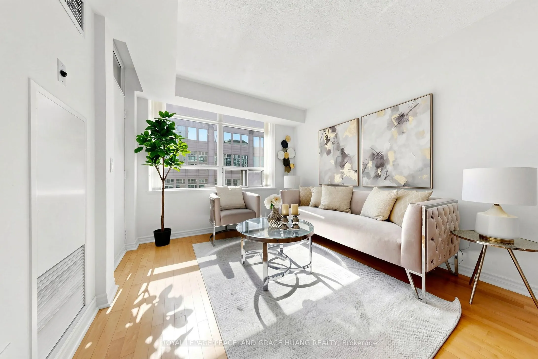 5 Rosehill Avenue #609