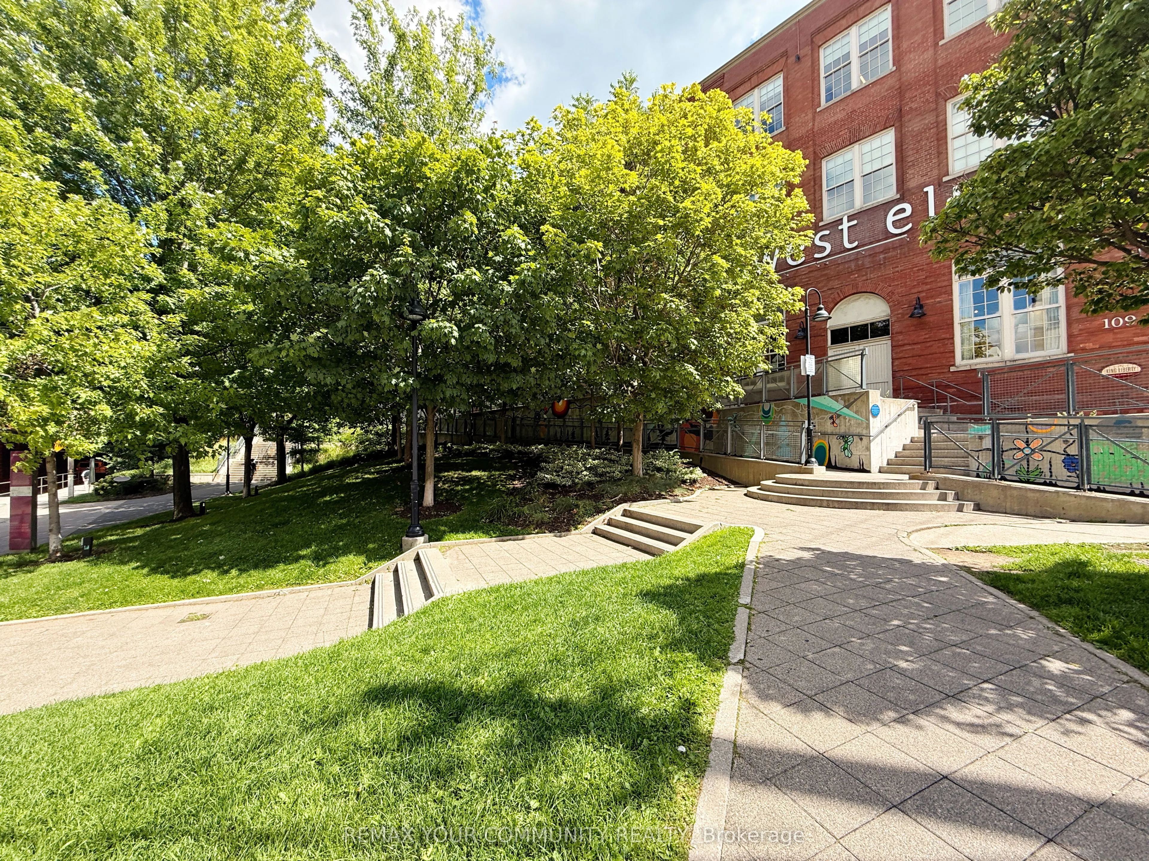 150 East Liberty Street #618