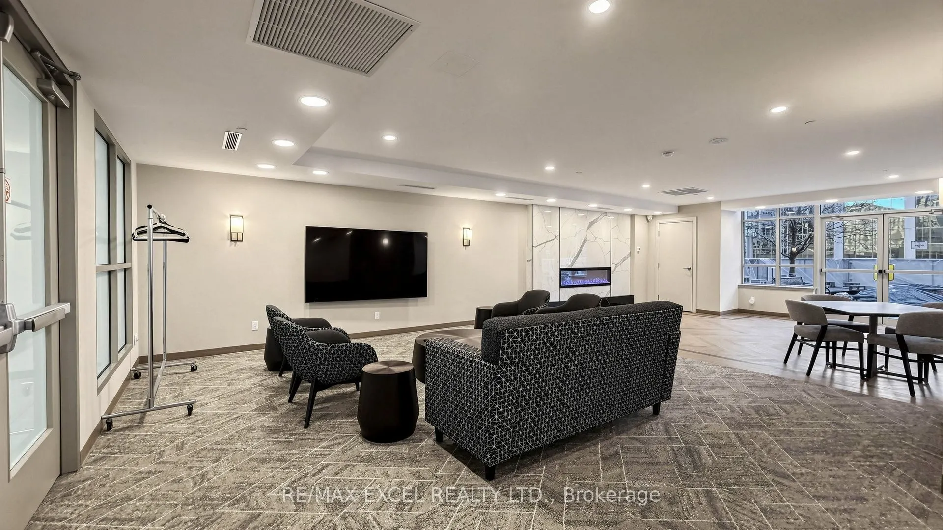 4978 Yonge Street #2009