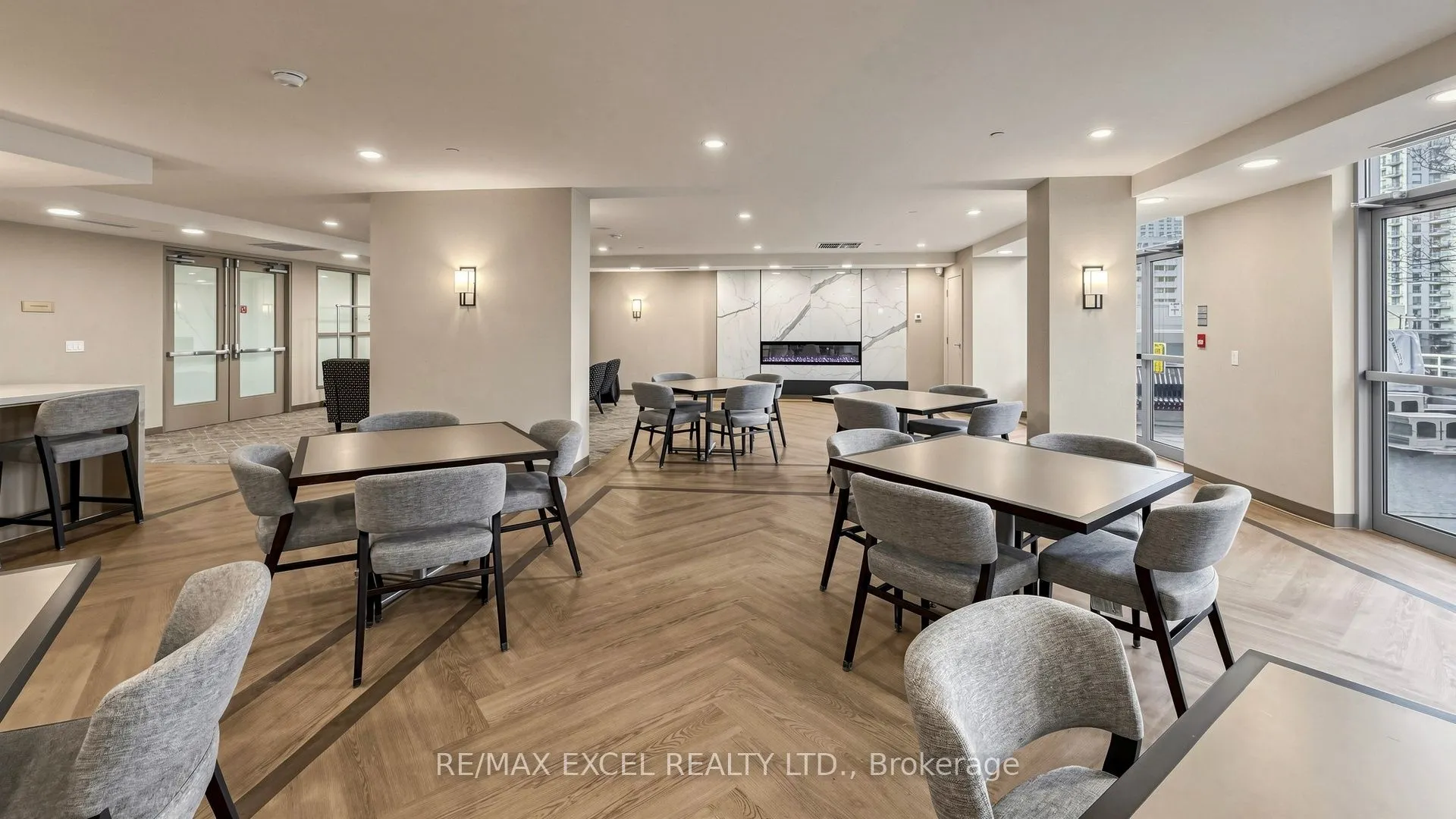 4978 Yonge Street #2009
