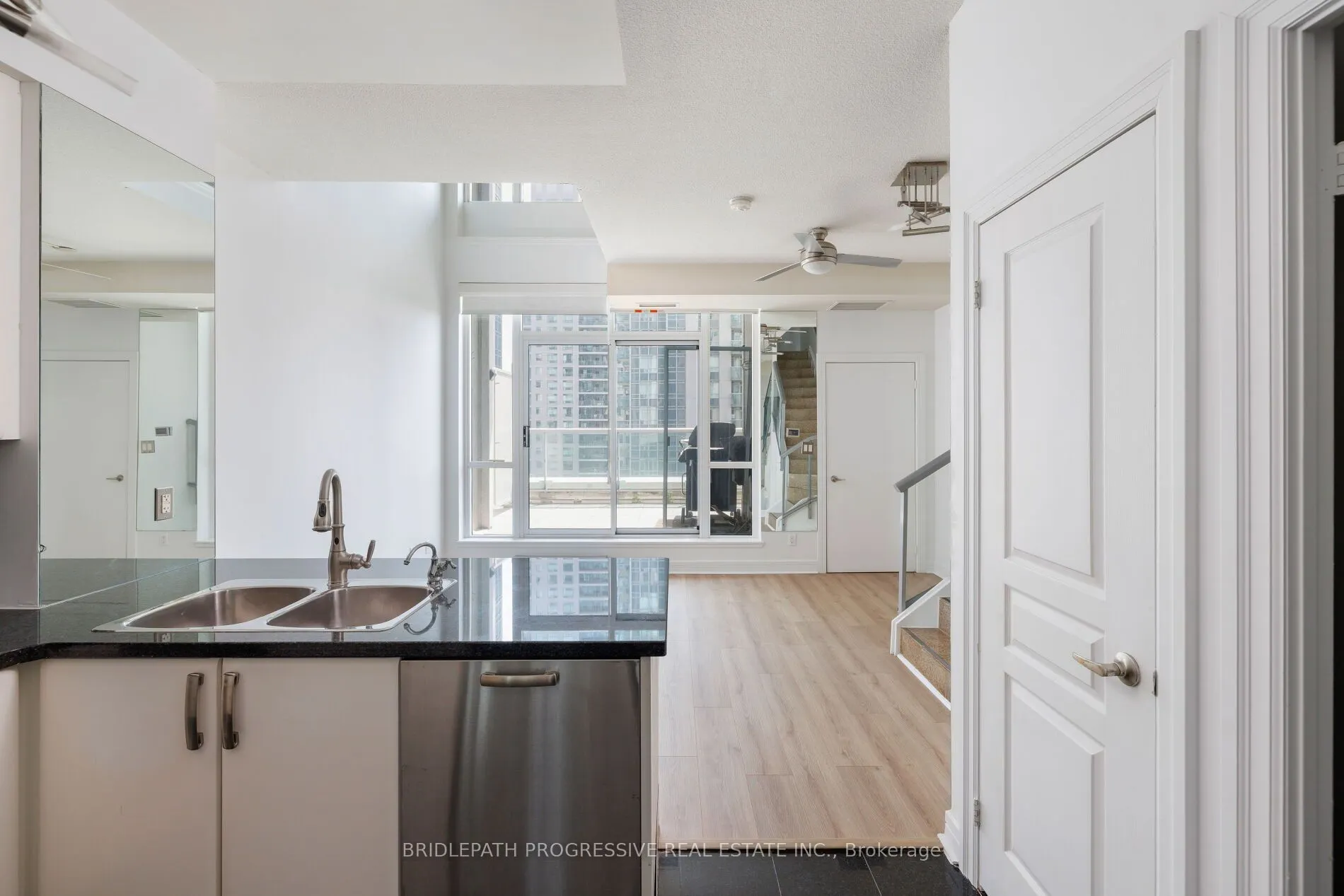 1 Avondale Avenue #509