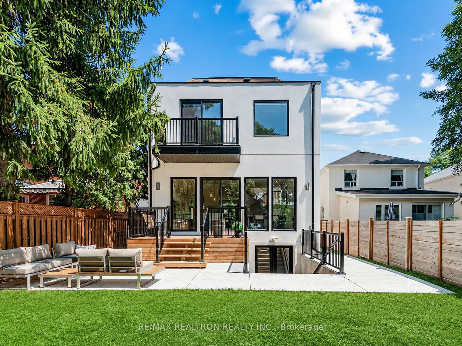 303 Ridley Boulevard