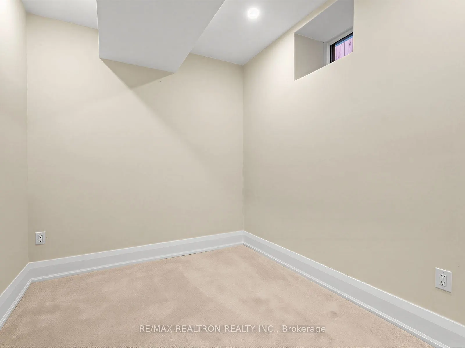 303 Ridley Boulevard