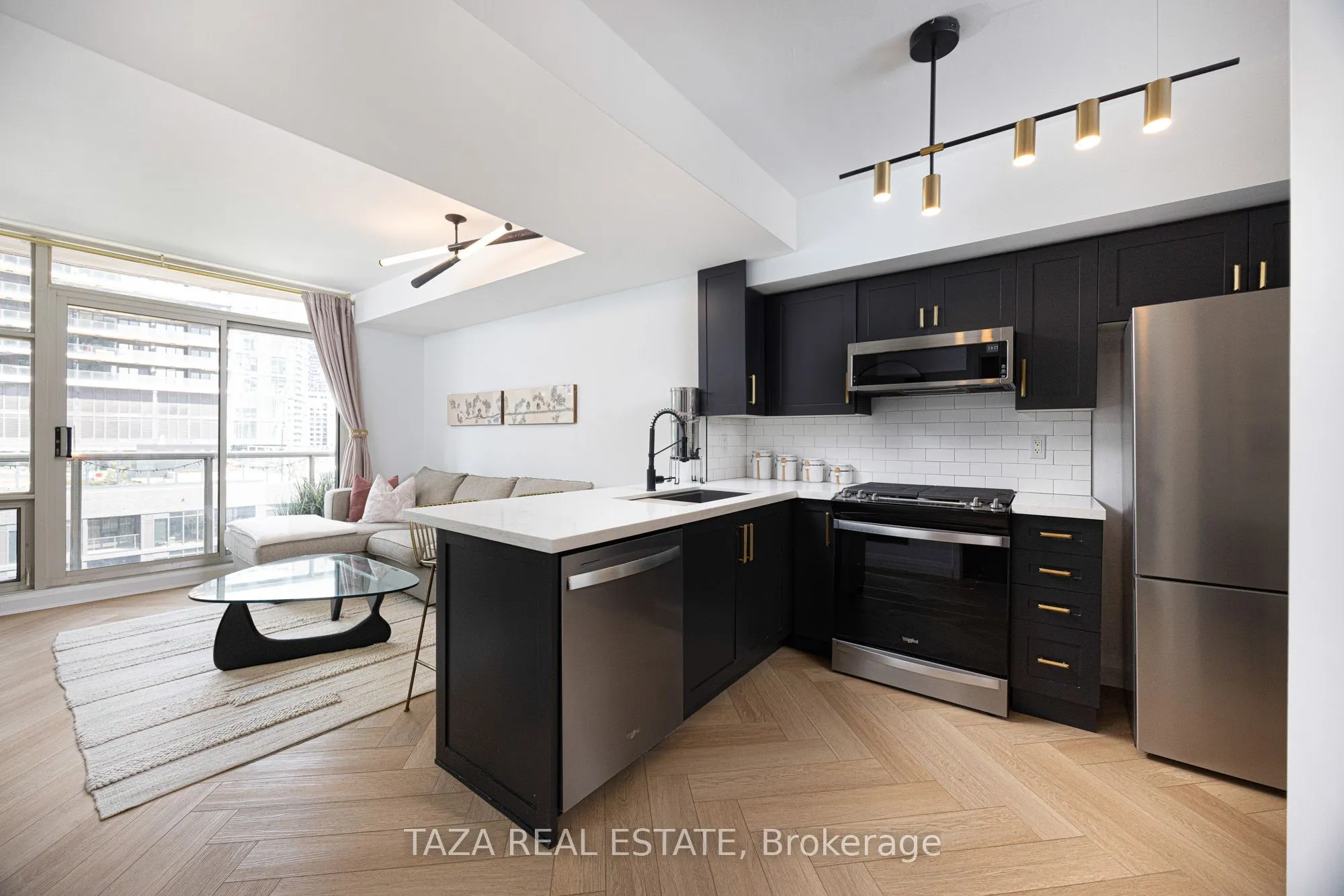 10 Navy Wharf Court #1705