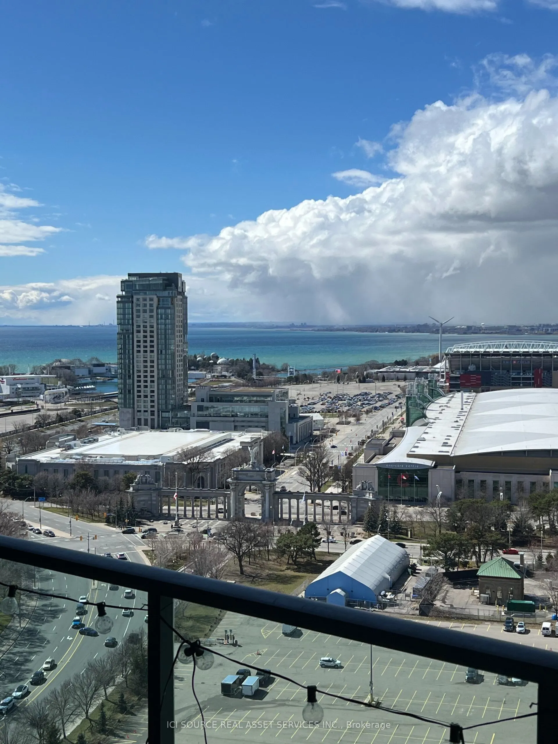 219 Fort York Boulevard #2612