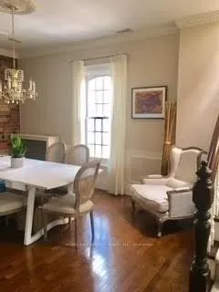 17 Teddington Park Avenue S #3