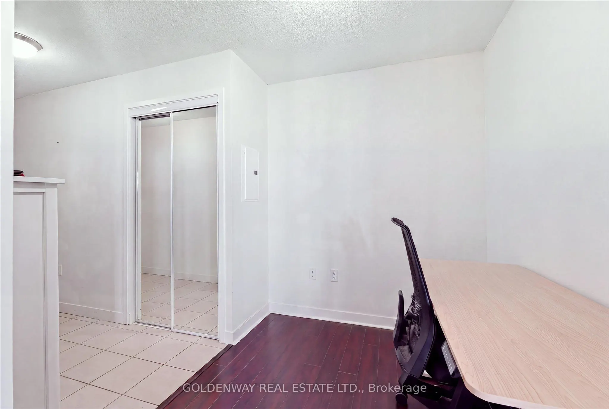 11 Brunel Court #5015