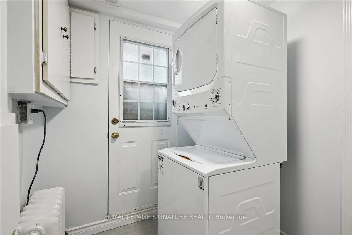 12 Castle View Avenue #Lower