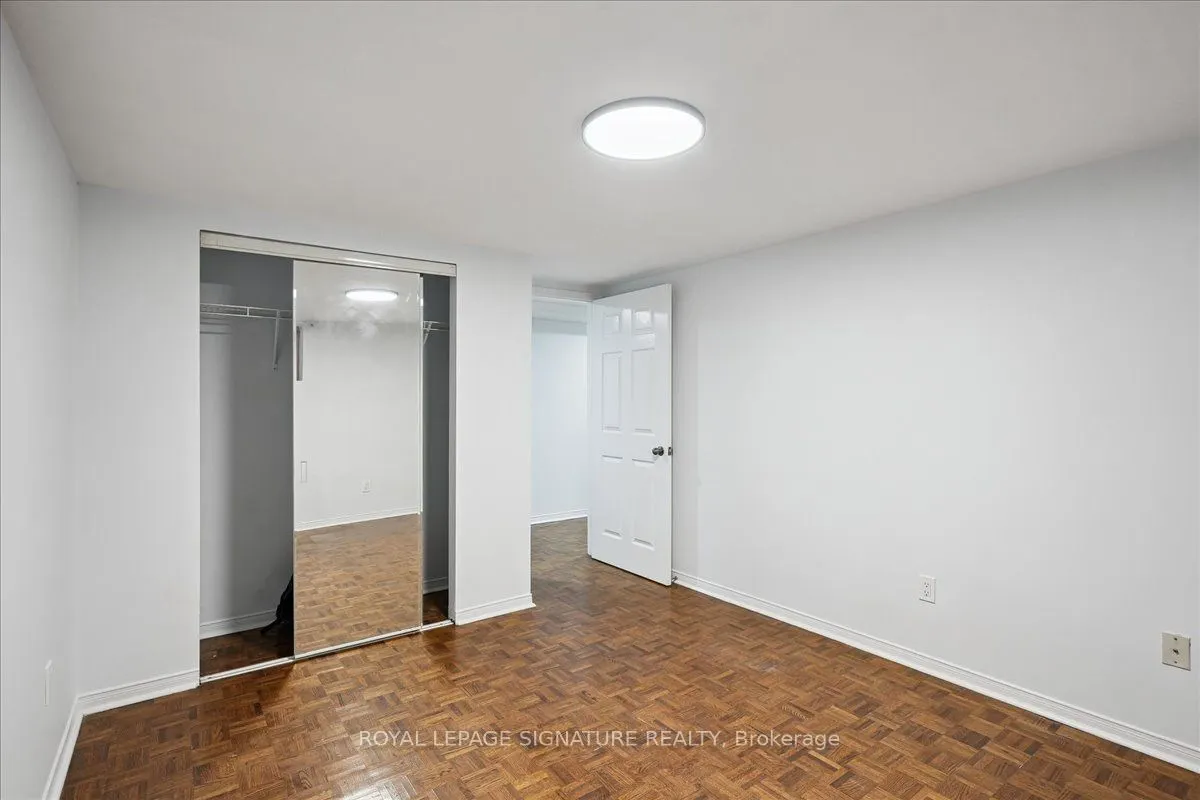 12 Castle View Avenue #Lower
