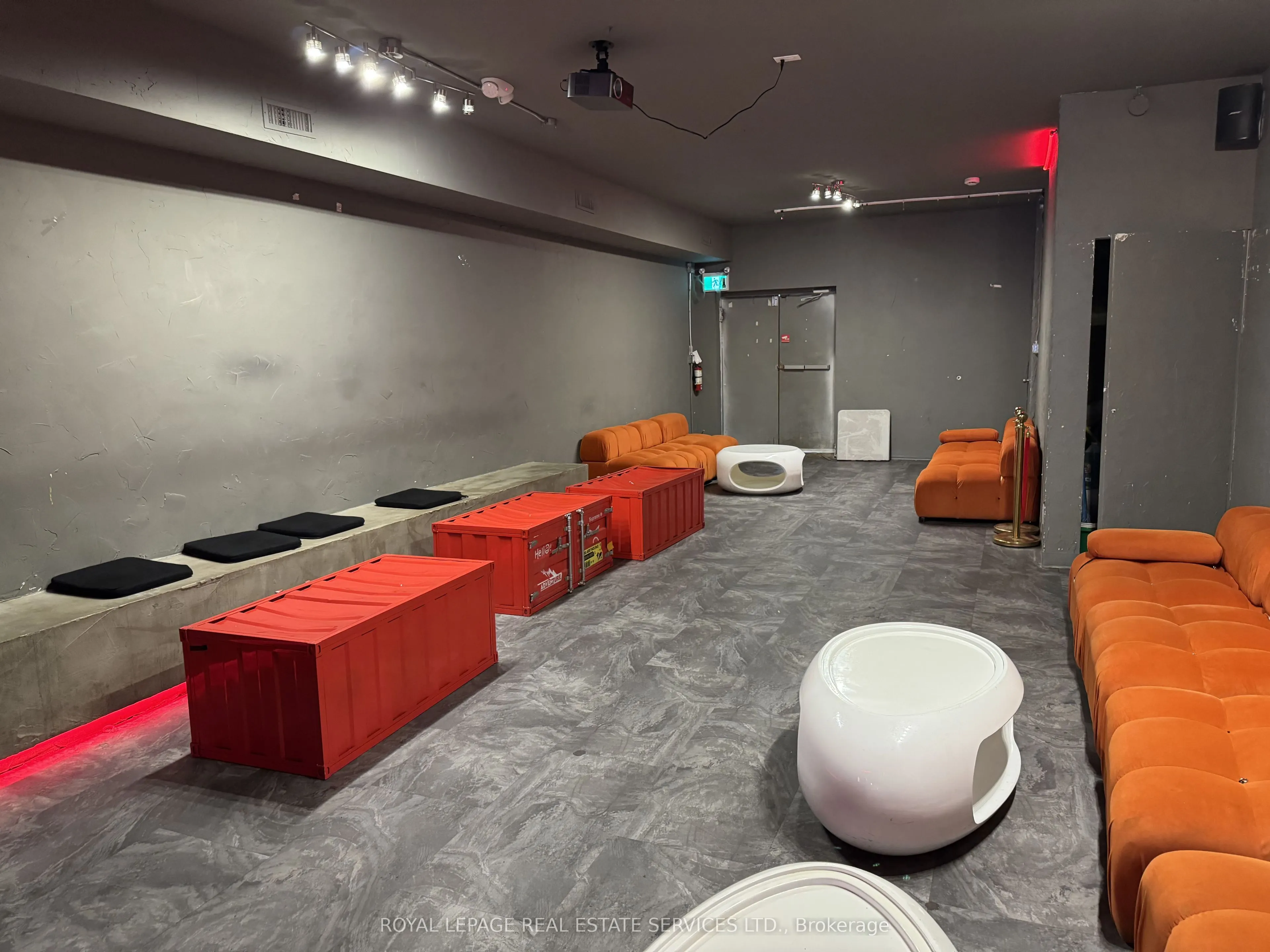 172 Ossington Avenue #Main Floor
