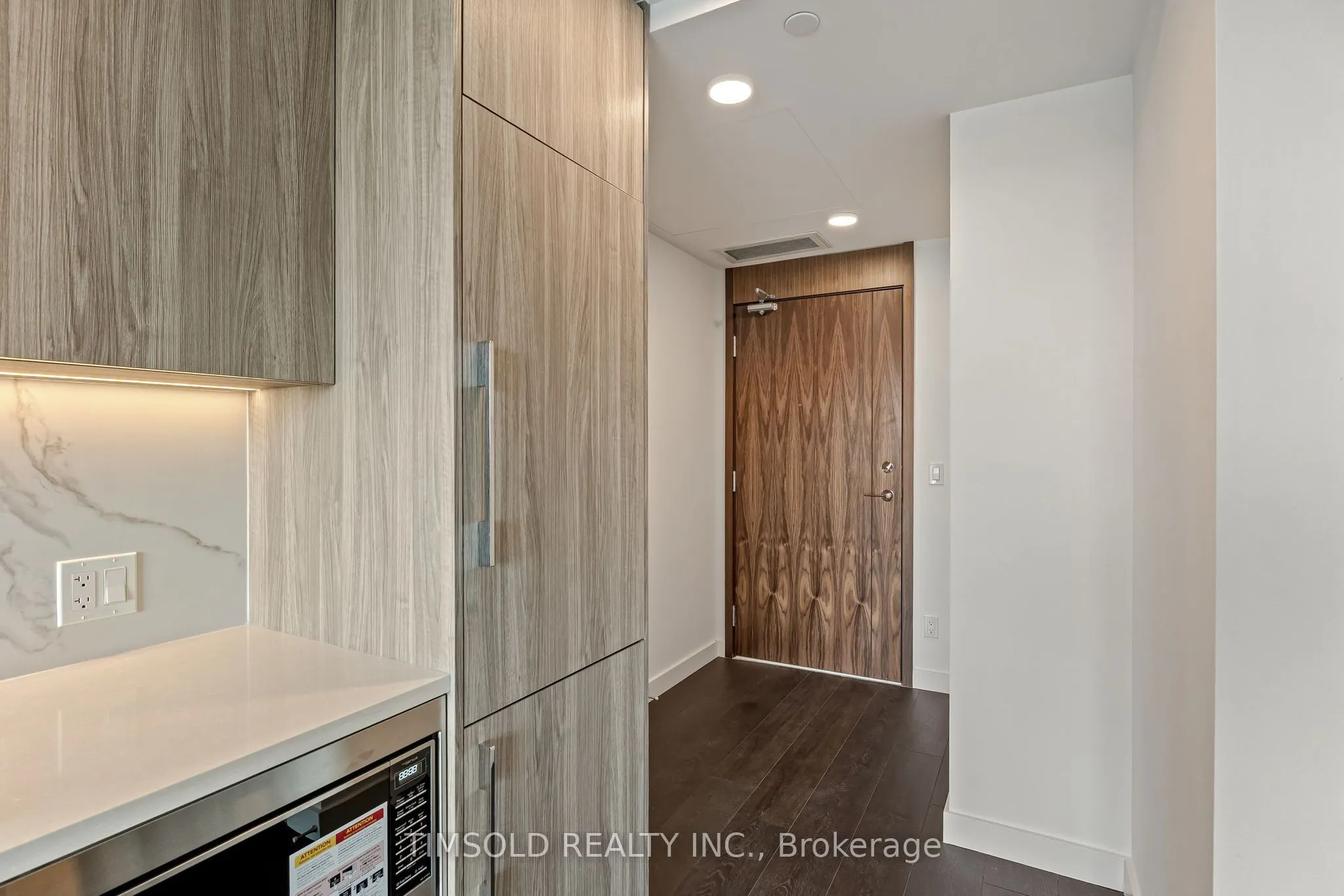 18 Esther Shiner Boulevard #1609