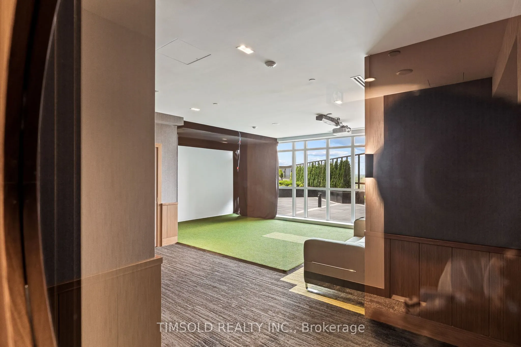 18 Esther Shiner Boulevard #1609