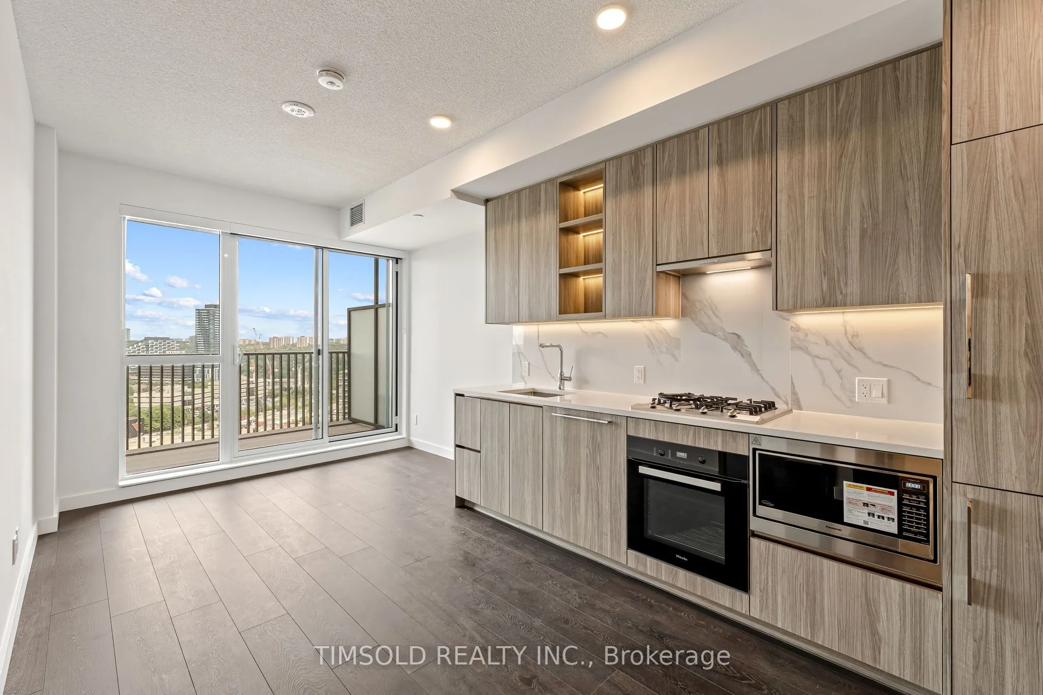 18 Esther Shiner Boulevard #1609