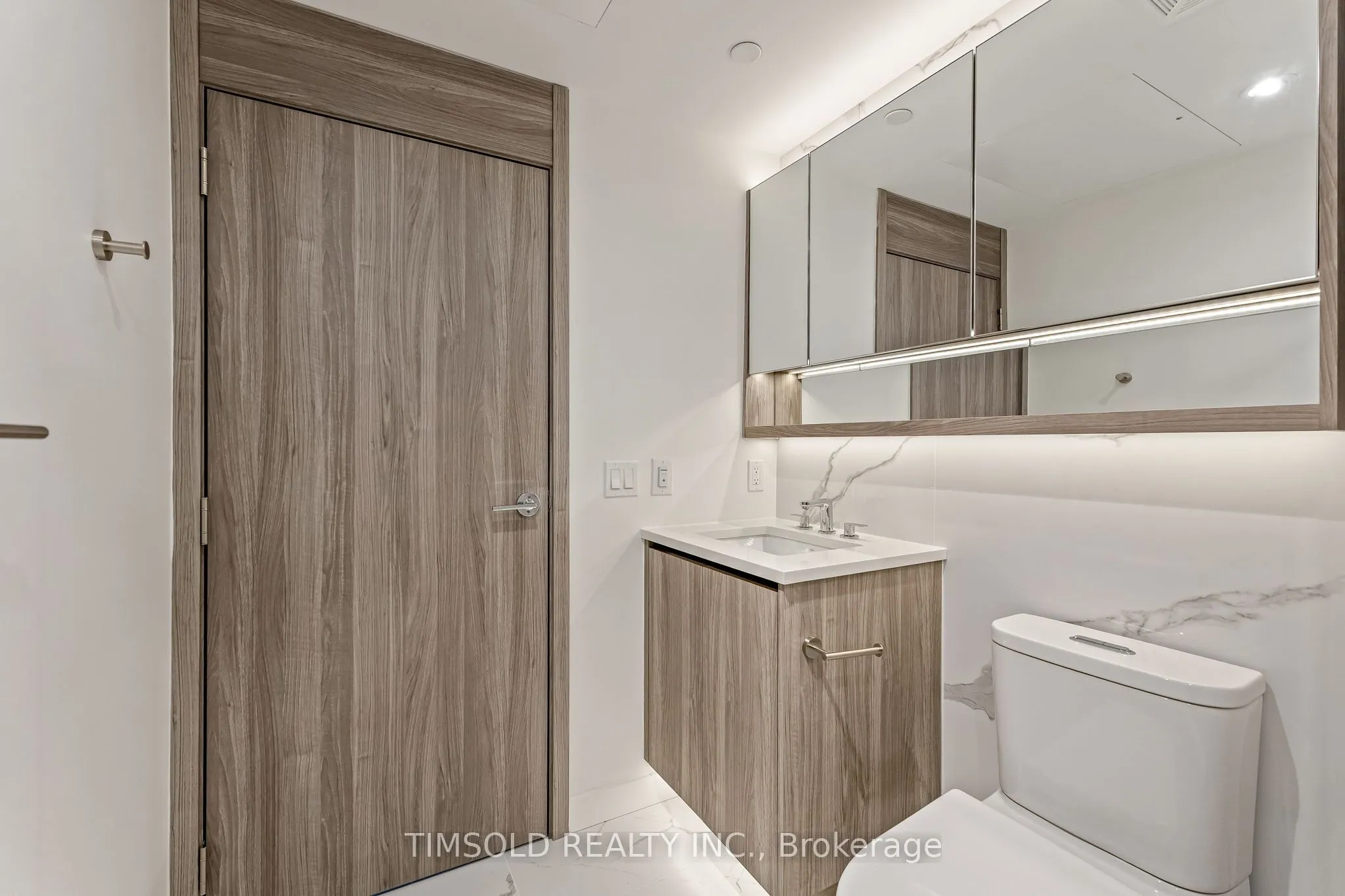 18 Esther Shiner Boulevard #1609