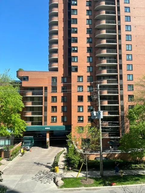 320 Tweedsmuir Avenue #209