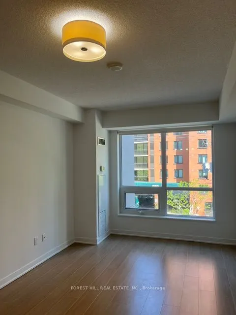 320 Tweedsmuir Avenue #209