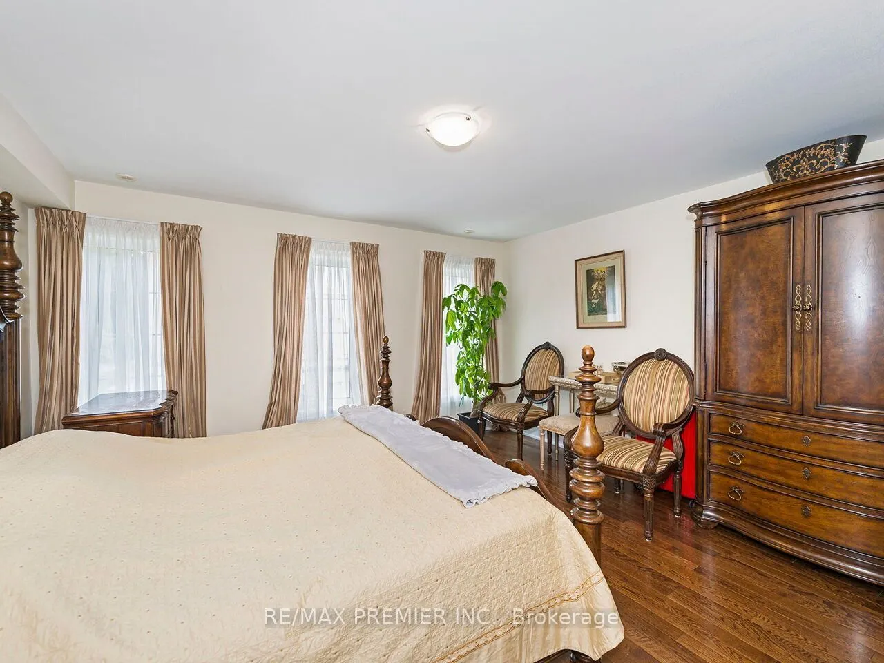 30 Hargrave Lane #14