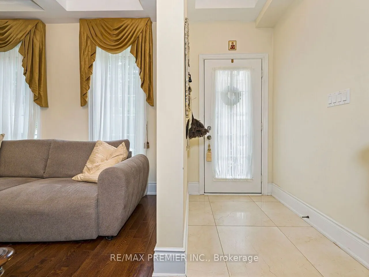 30 Hargrave Lane #14