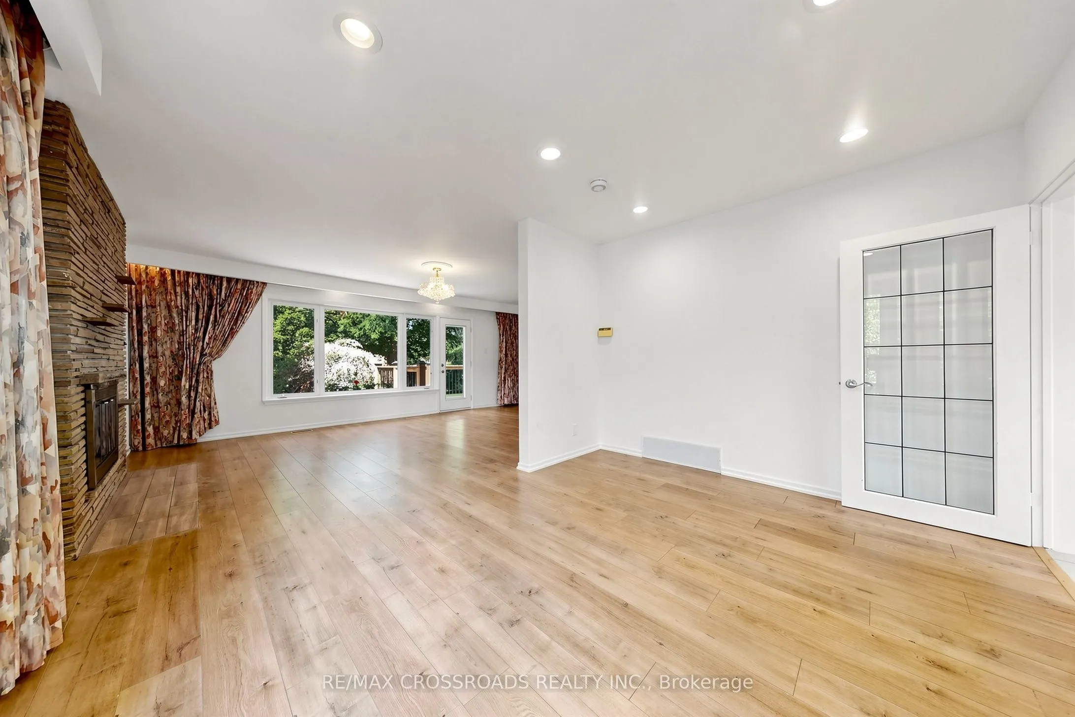15 Alamosa Drive