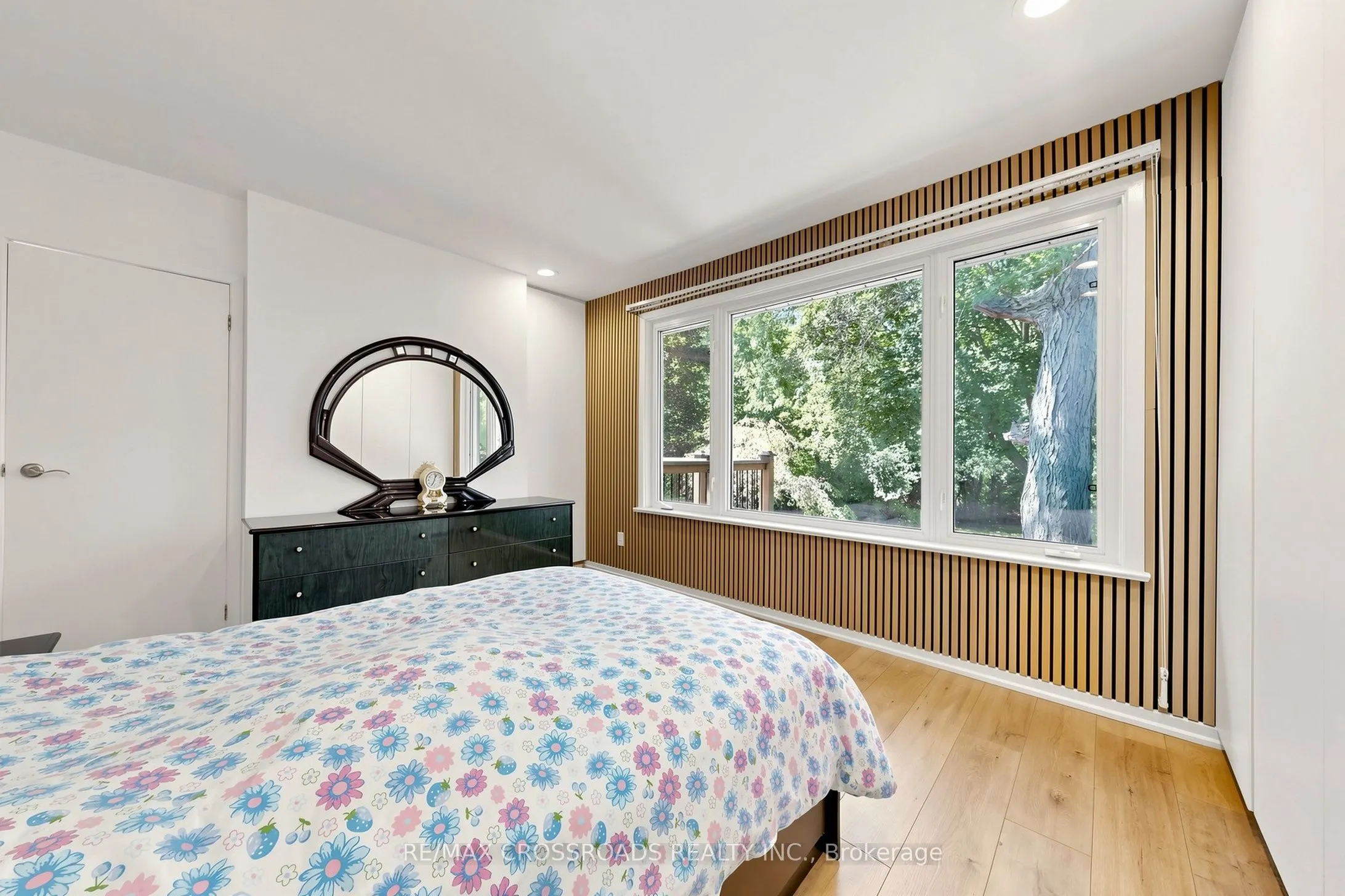 15 Alamosa Drive