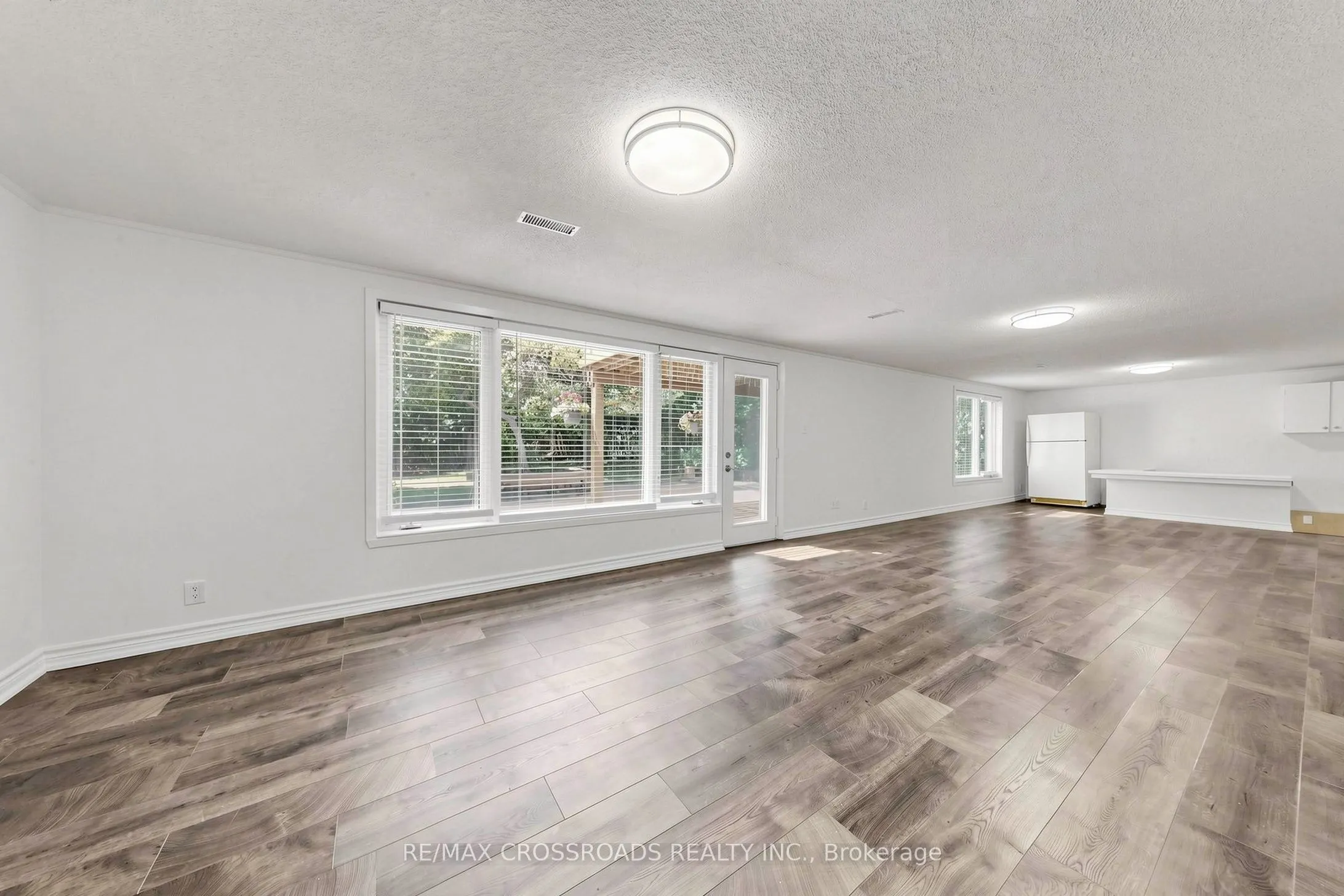15 Alamosa Drive