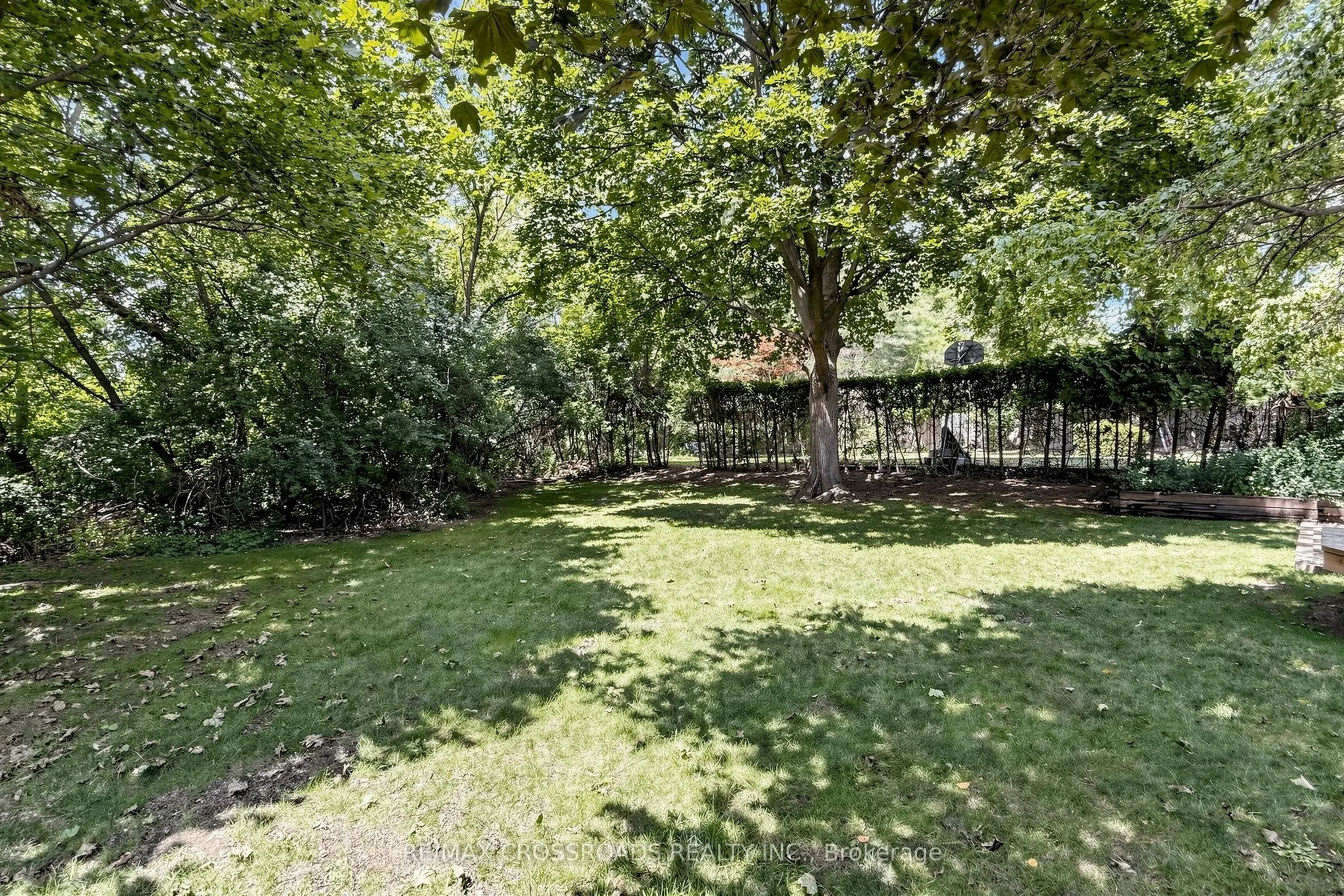 15 Alamosa Drive