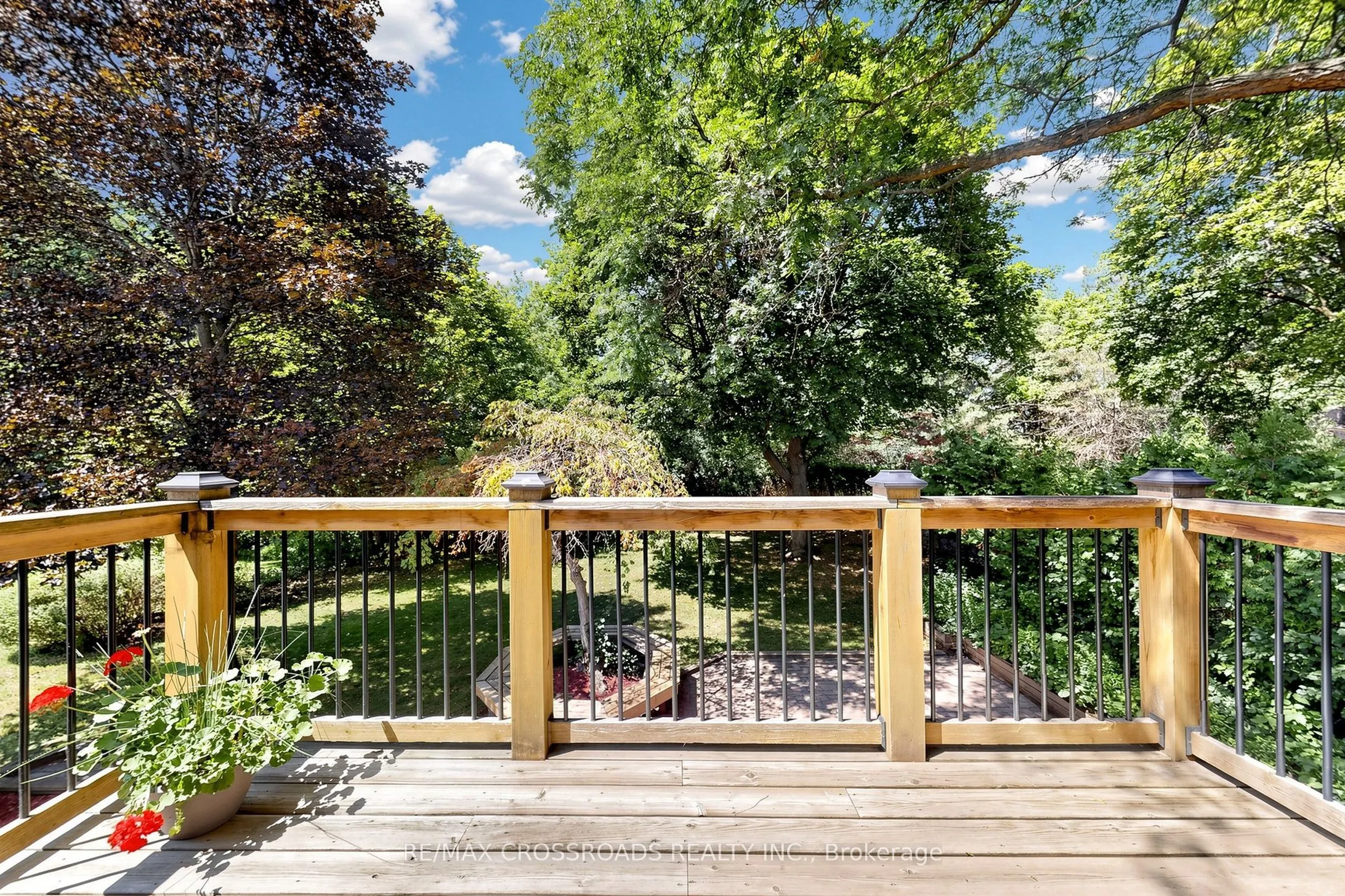 15 Alamosa Drive
