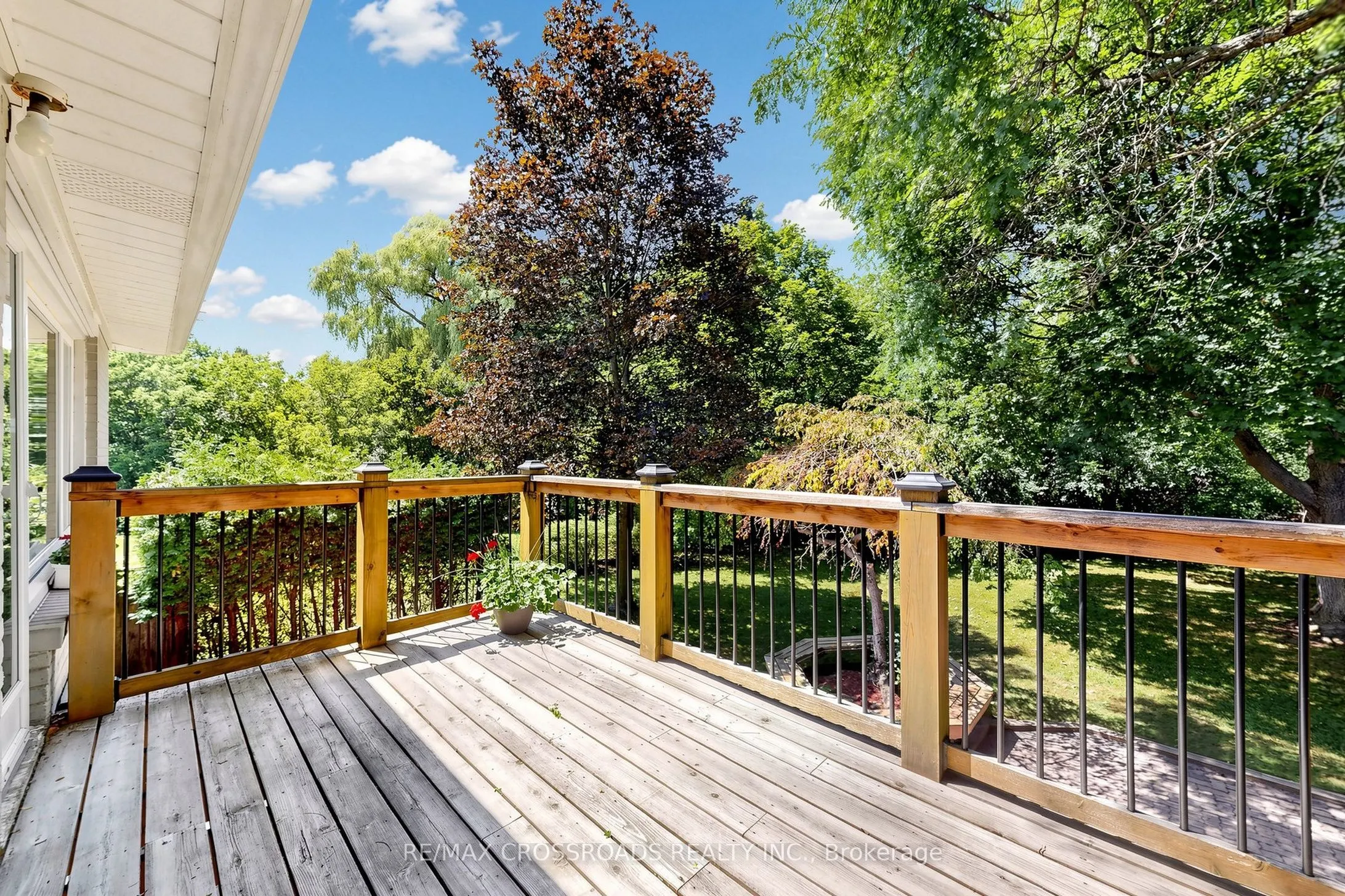15 Alamosa Drive