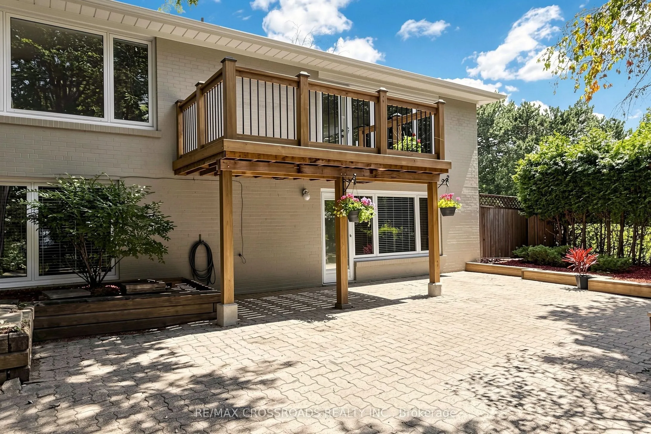 15 Alamosa Drive