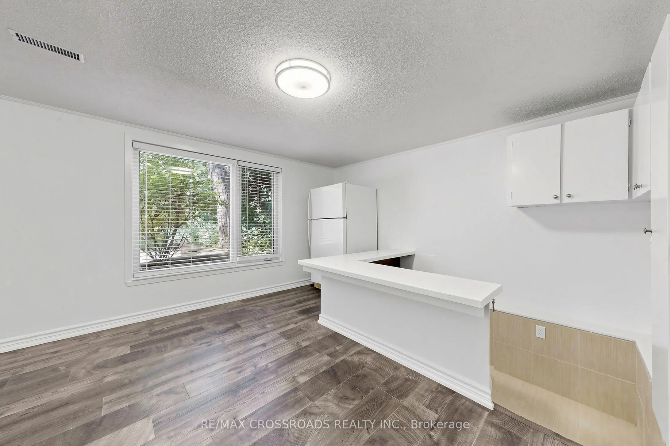 15 Alamosa Drive