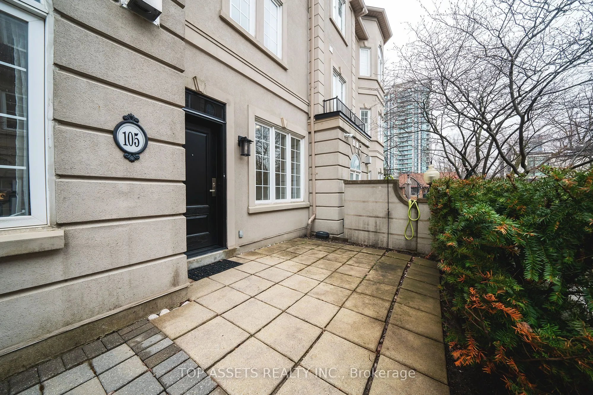 11 Everson Drive #105