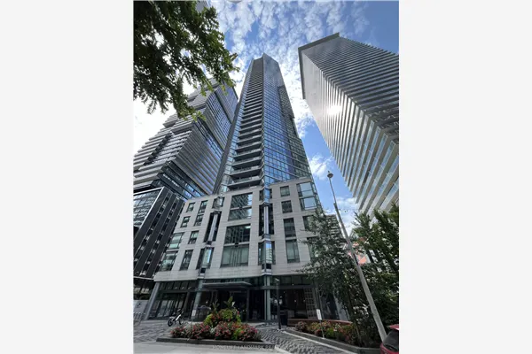 45 Charles Street E
