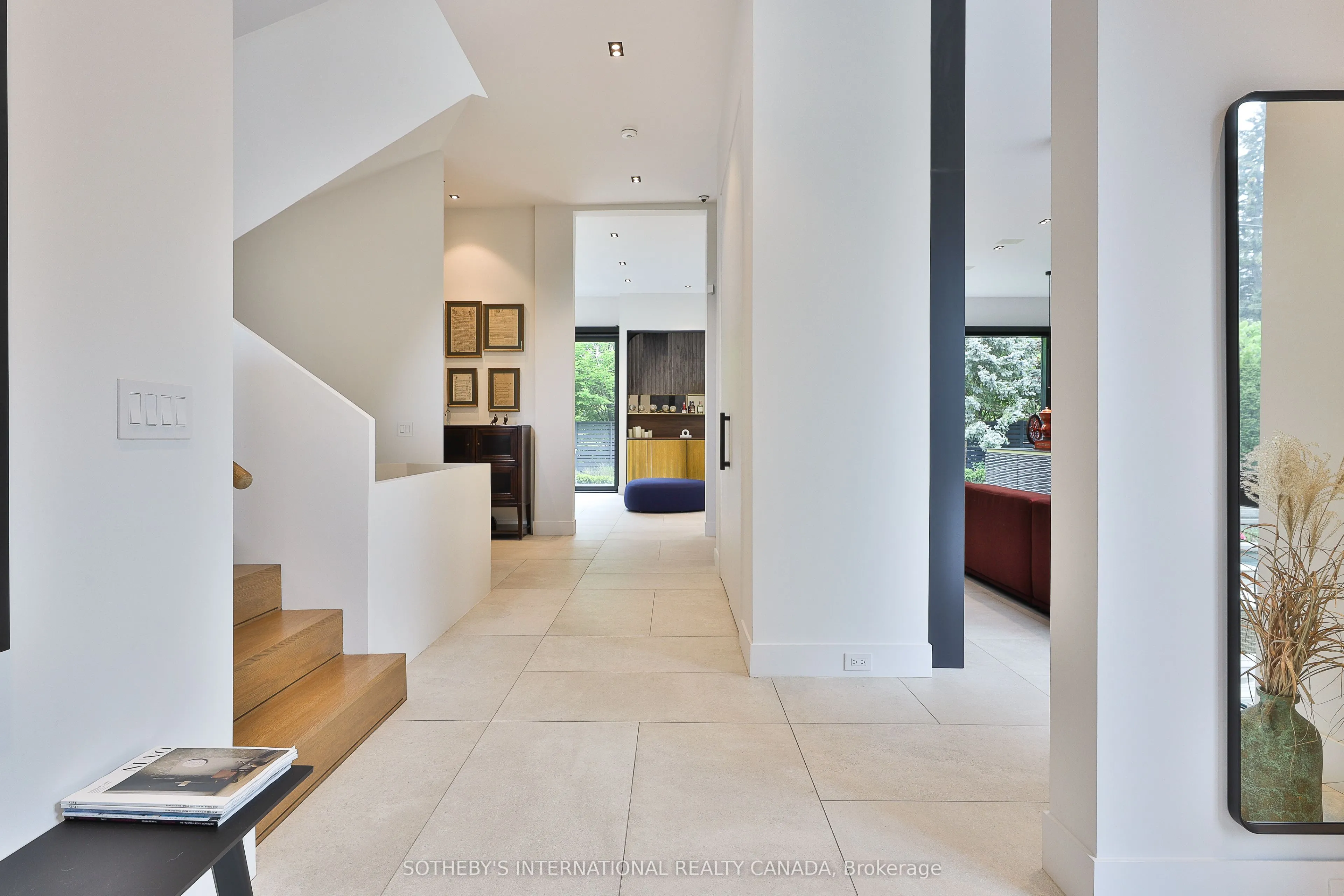 108 Stratford Crescent