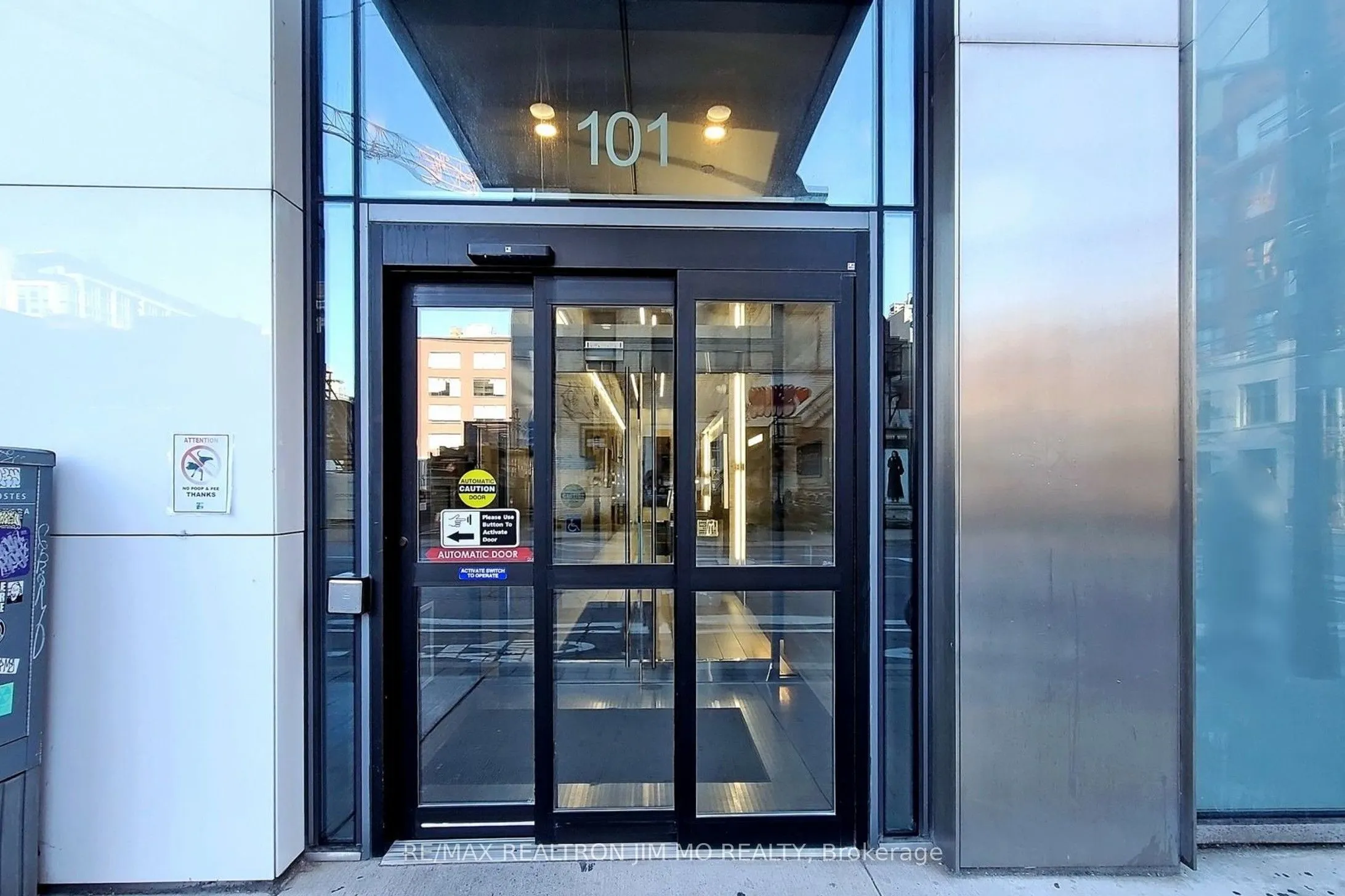 101 Peter Street #3512