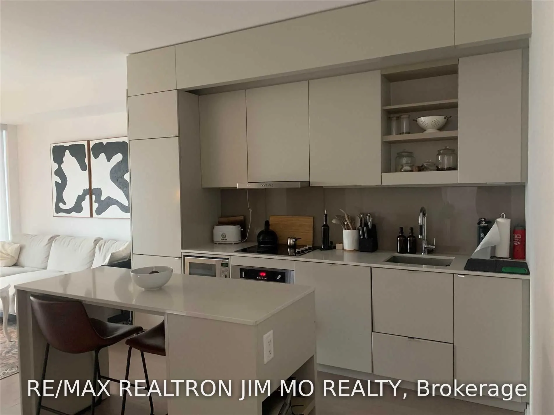 101 Peter Street #3512