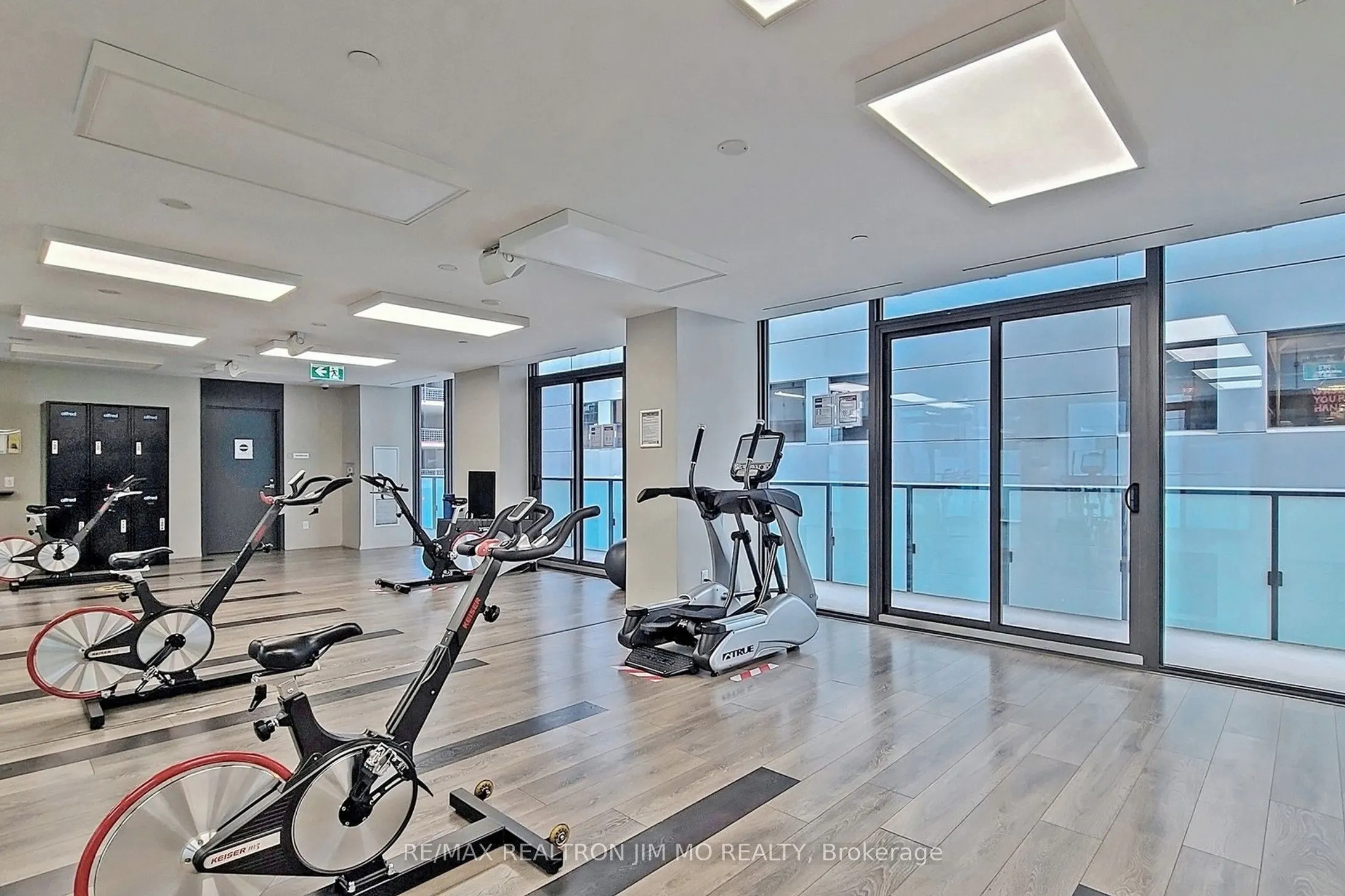 101 Peter Street #3512