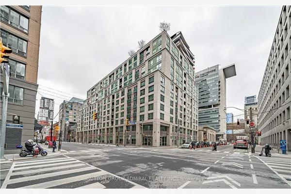 168 Simcoe Street #722