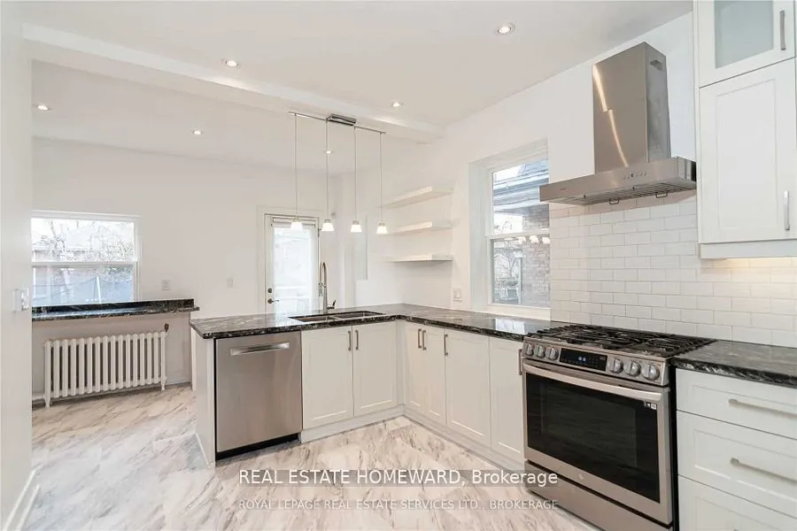 56 Oakwood Avenue