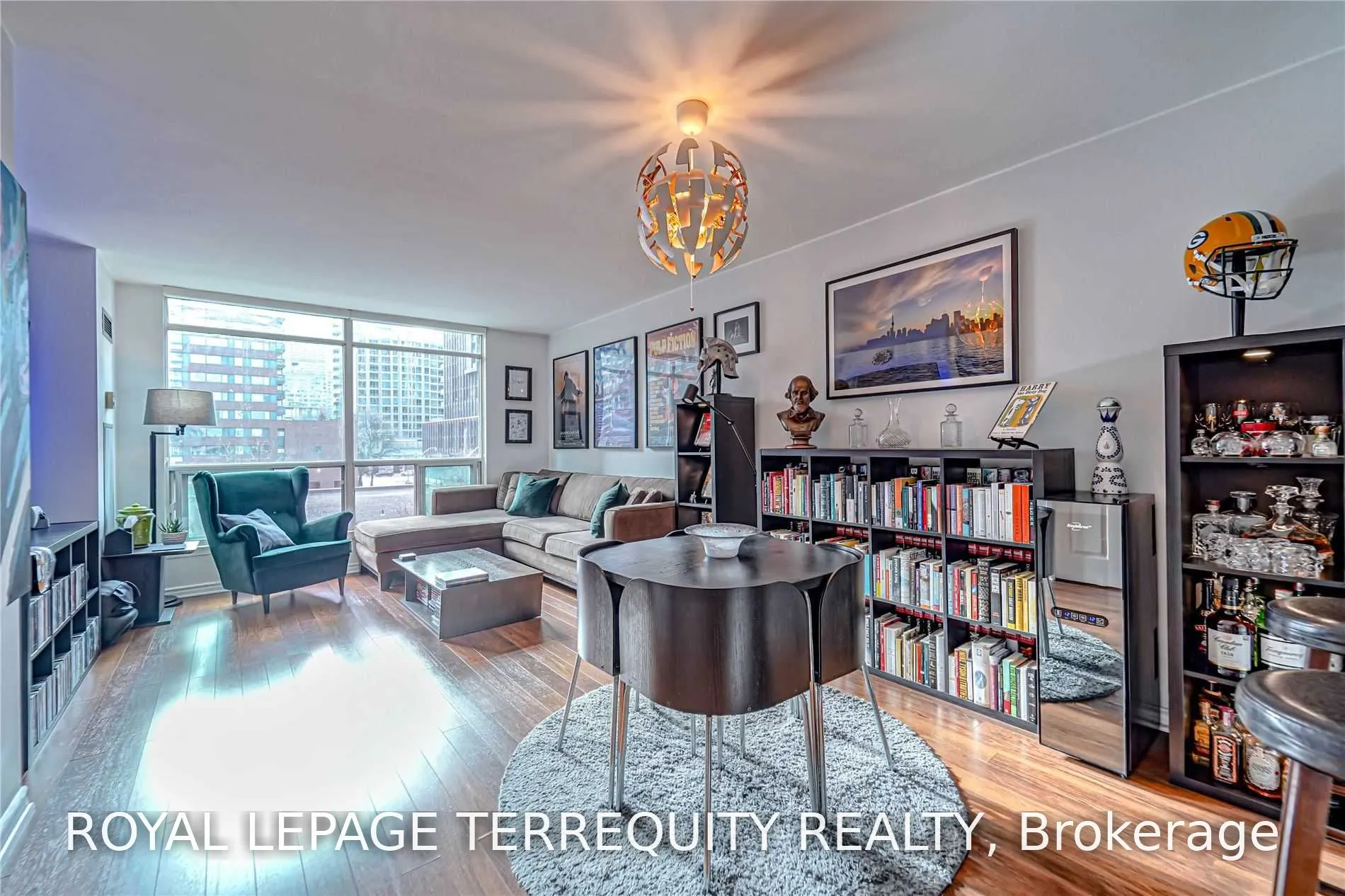 942 Yonge Street #319