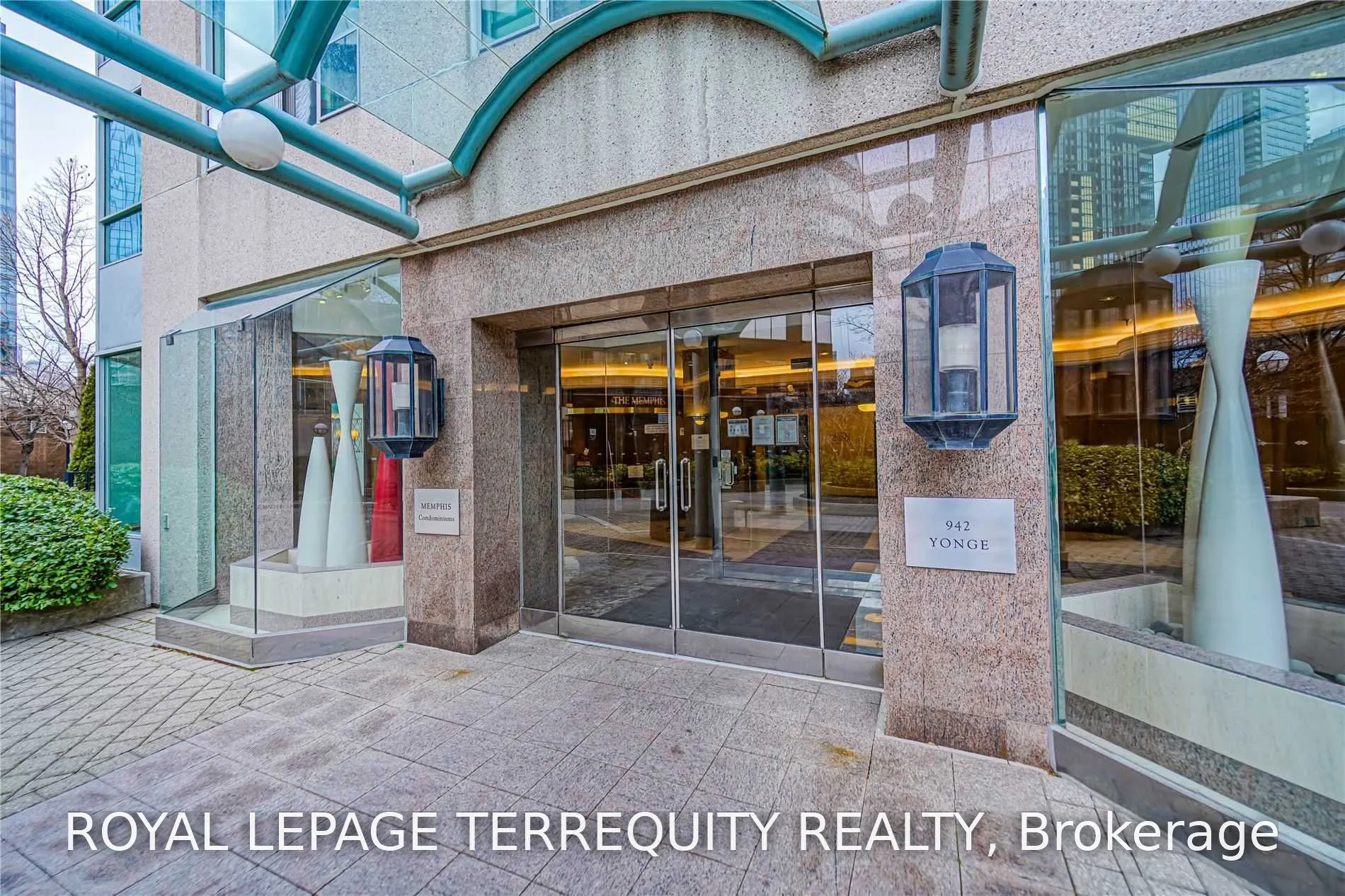 942 Yonge Street #319