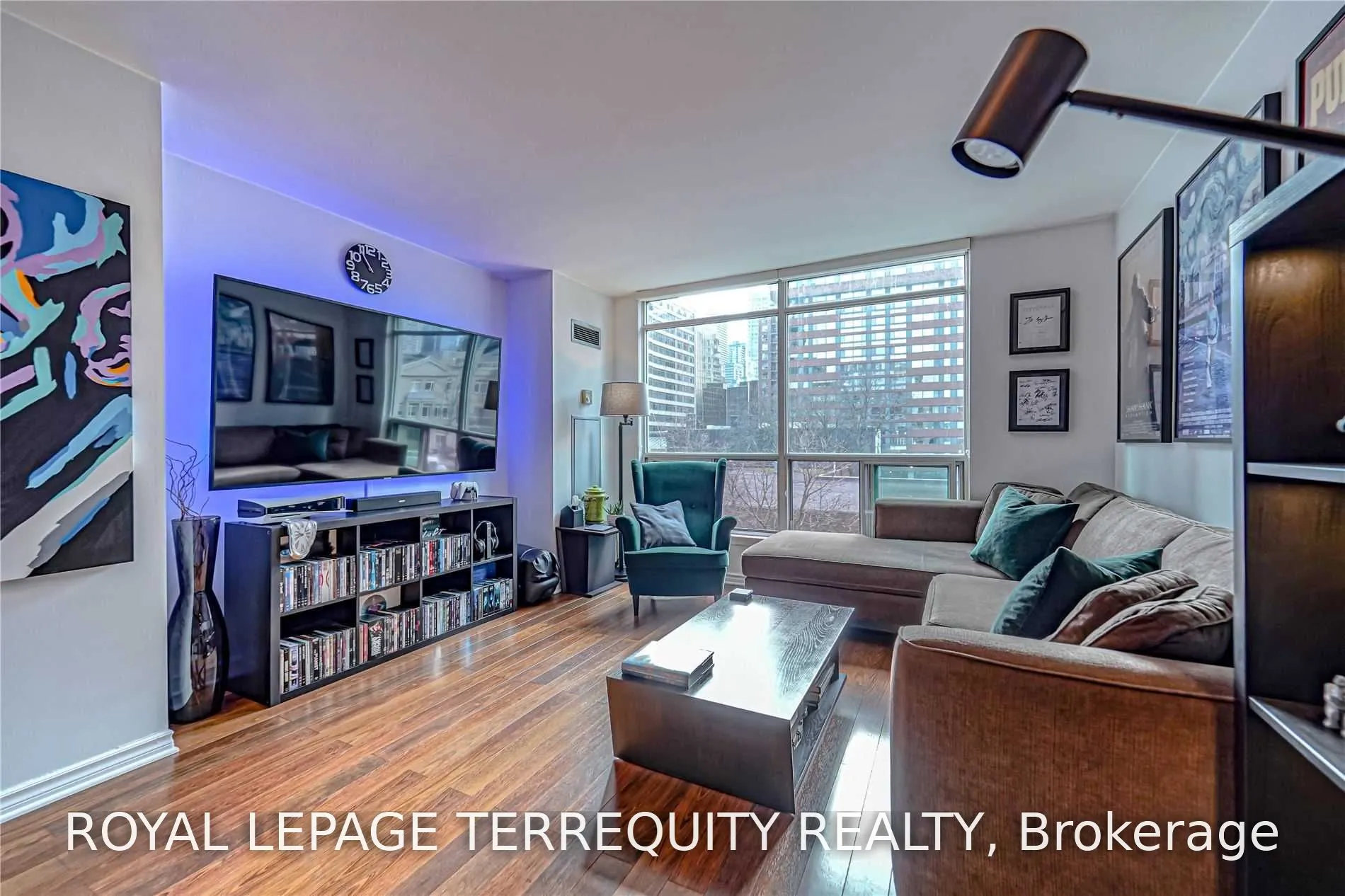 942 Yonge Street #319
