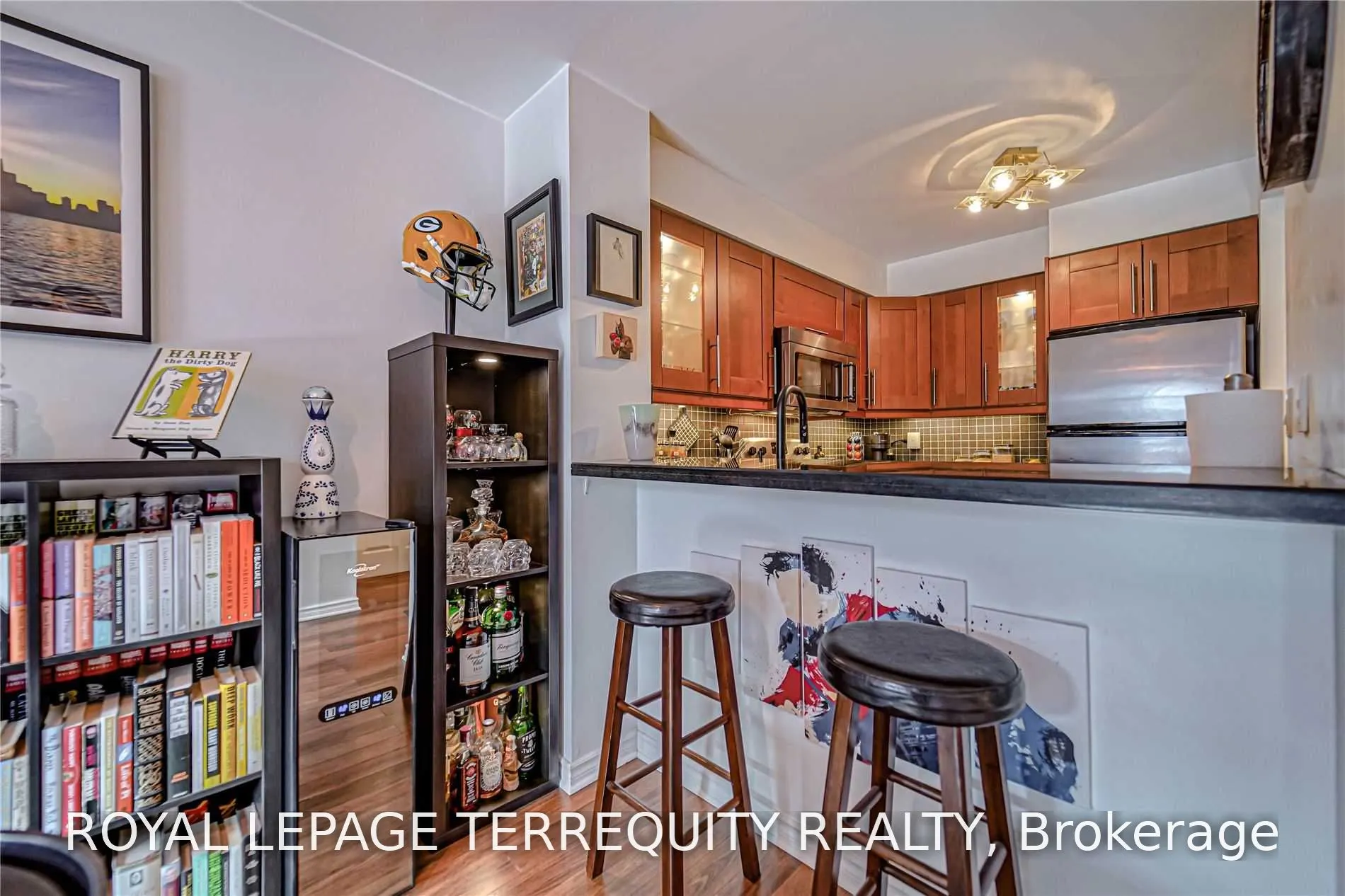942 Yonge Street #319
