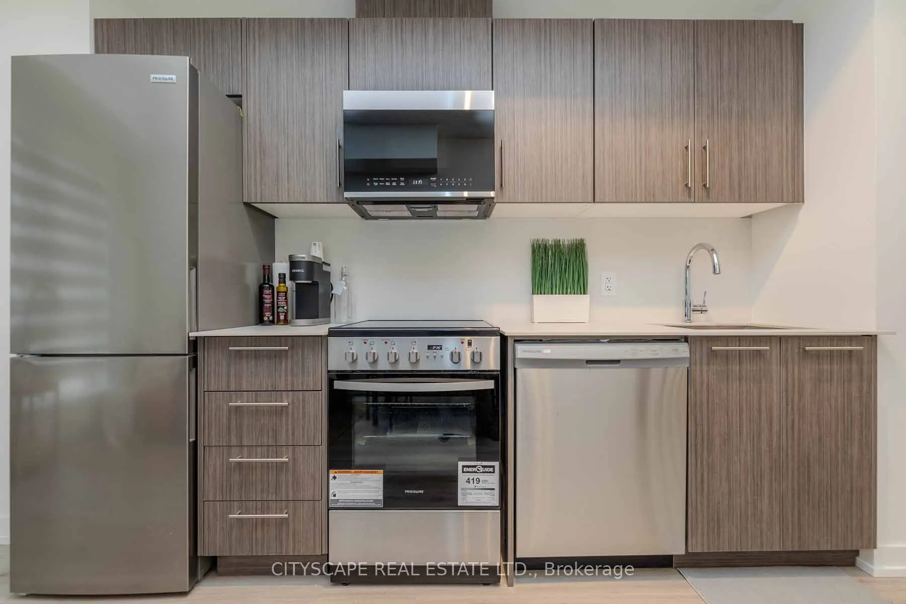 871 Sheppard Avenue W #46