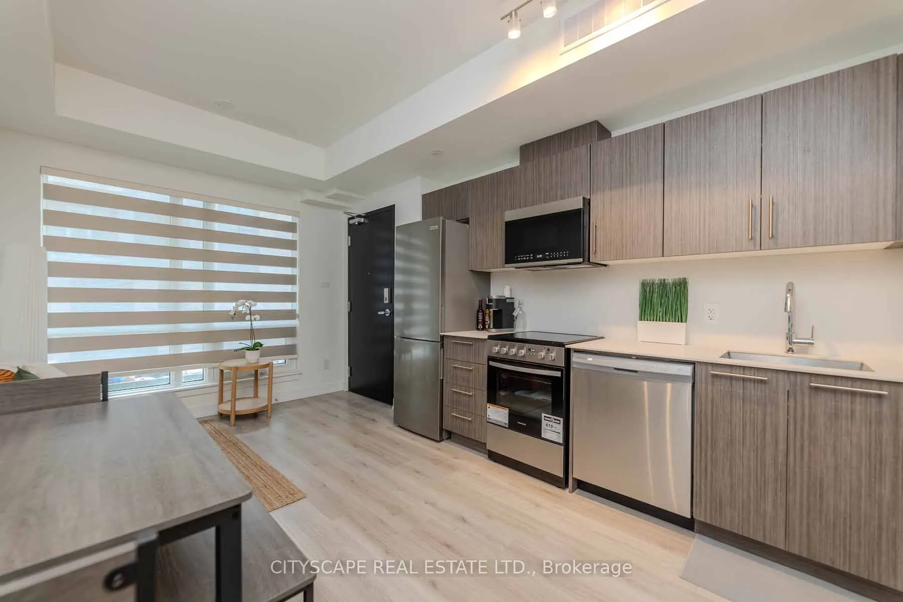 871 Sheppard Avenue W #46
