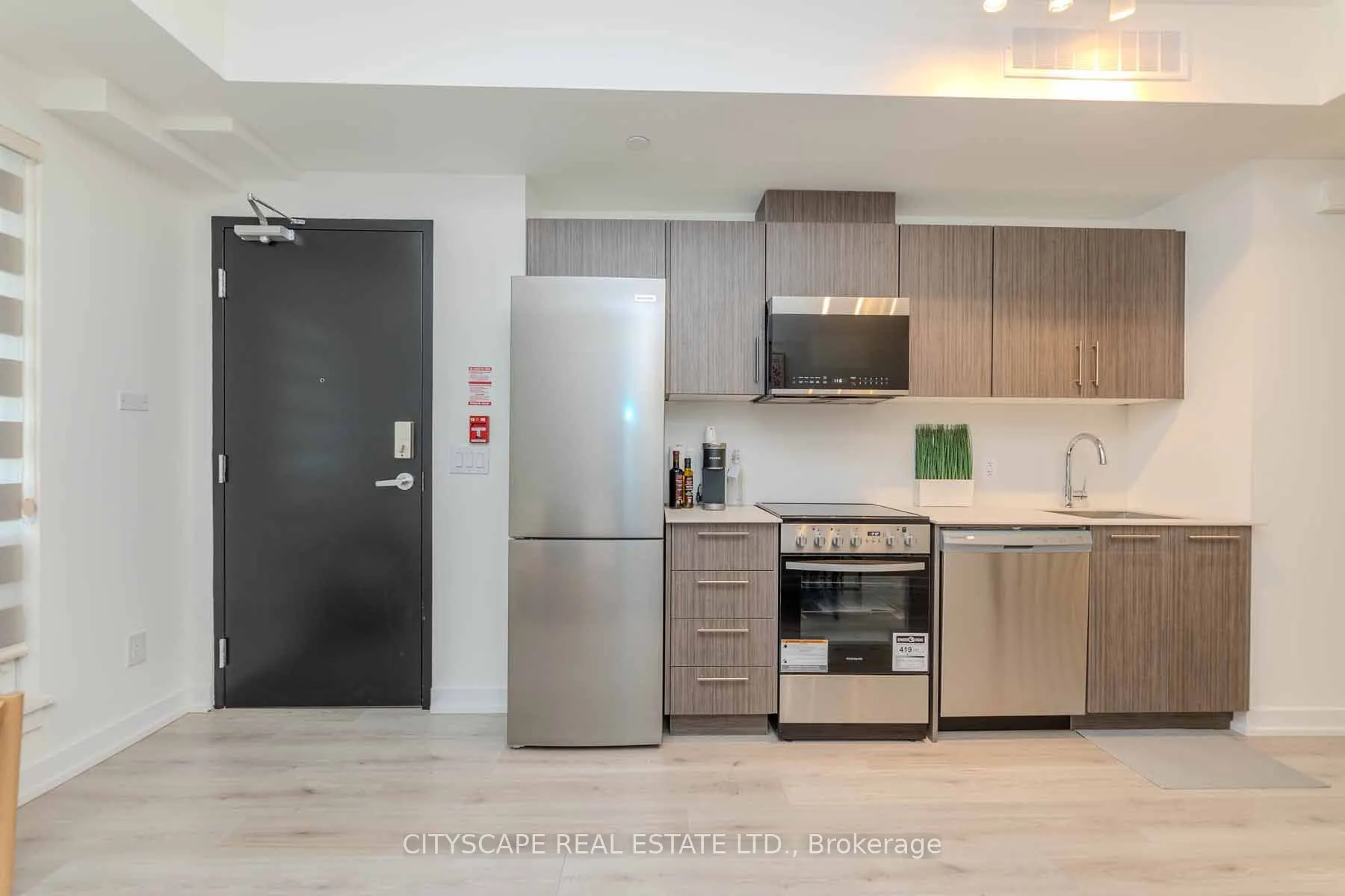871 Sheppard Avenue W #46